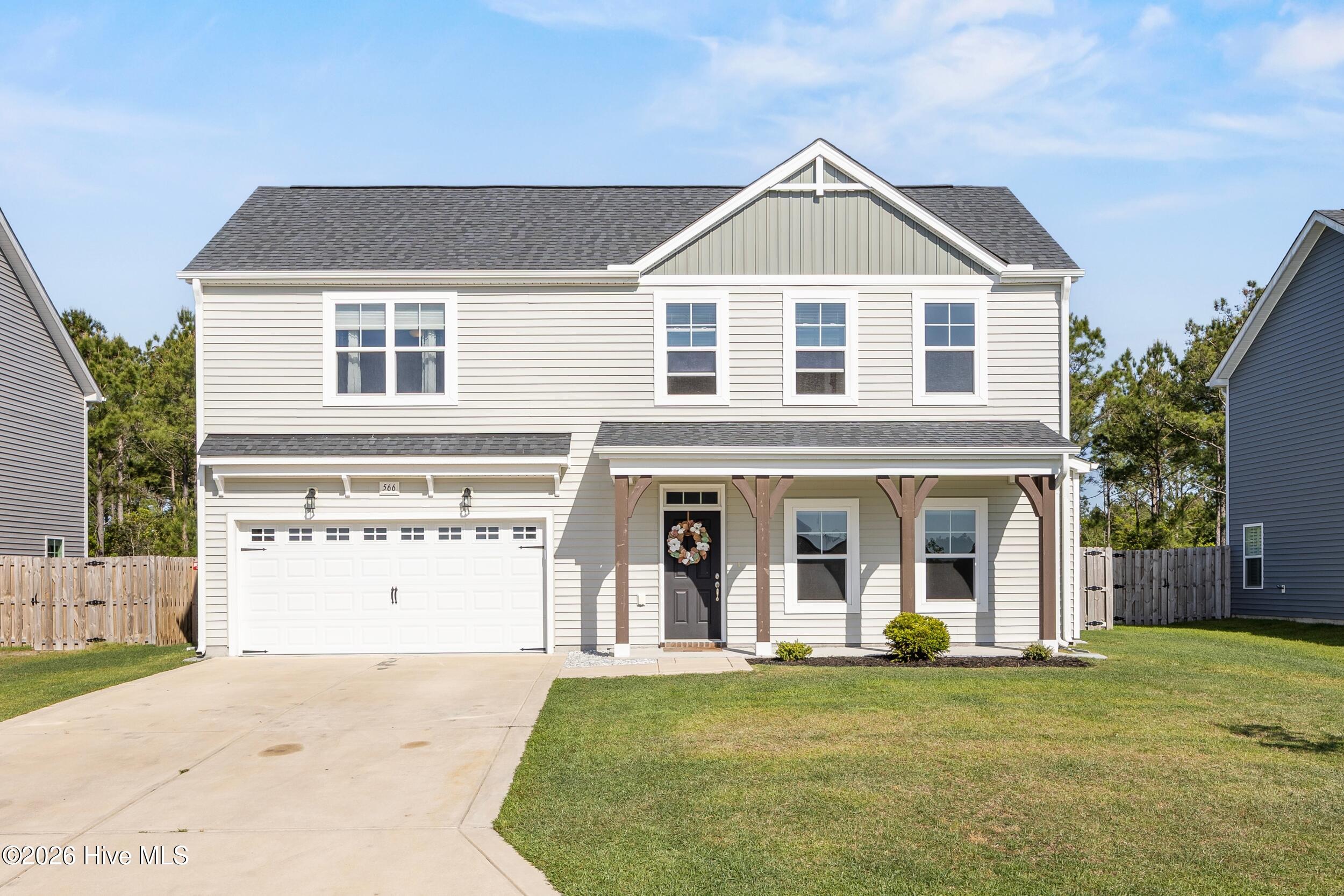 100569067 | Photo 47