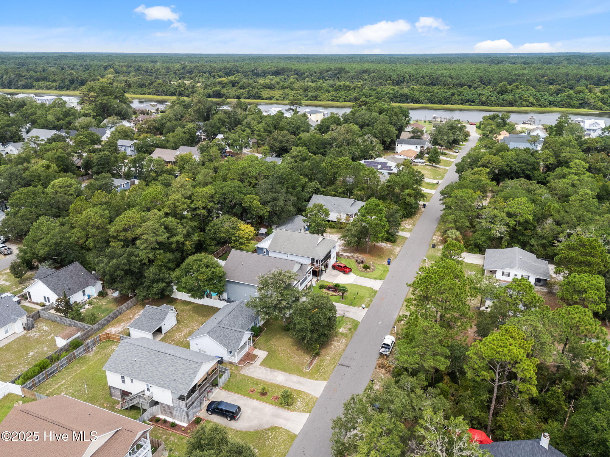 100526319 | Photo 44