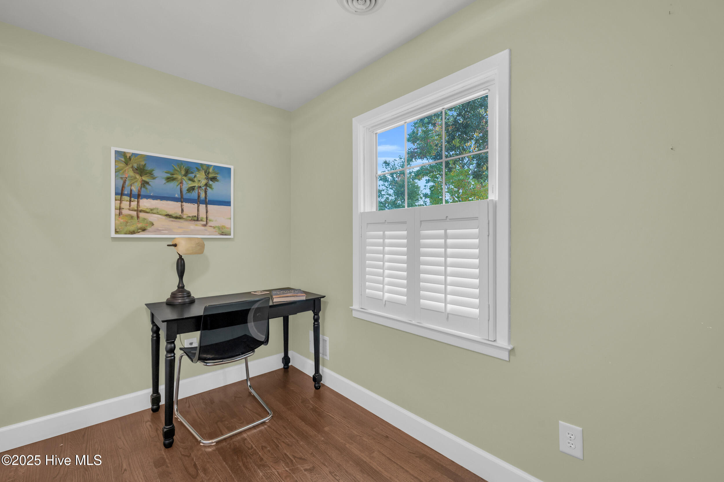 100538722 | Photo 29