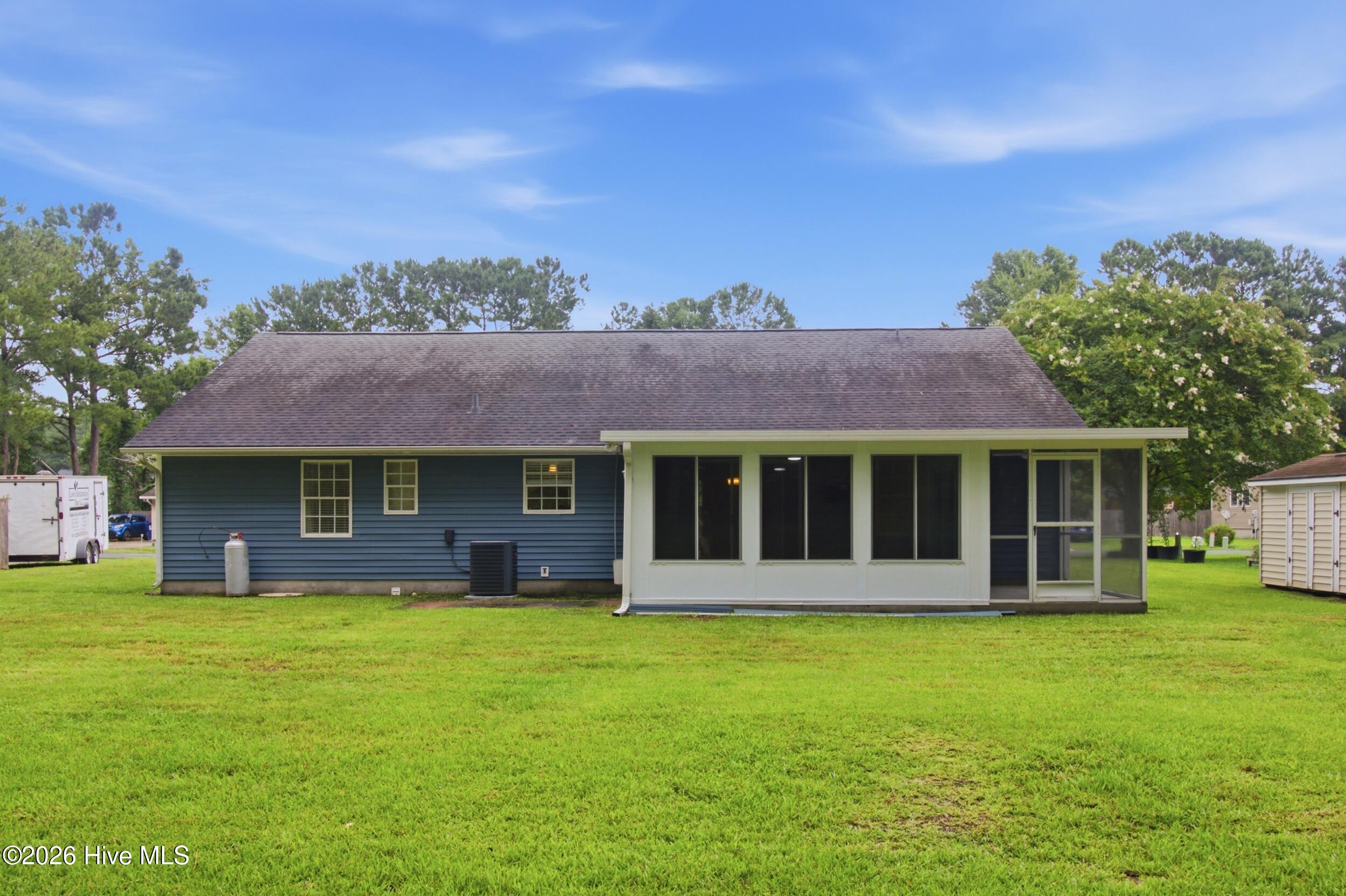 5709 County Line Road,New Bern