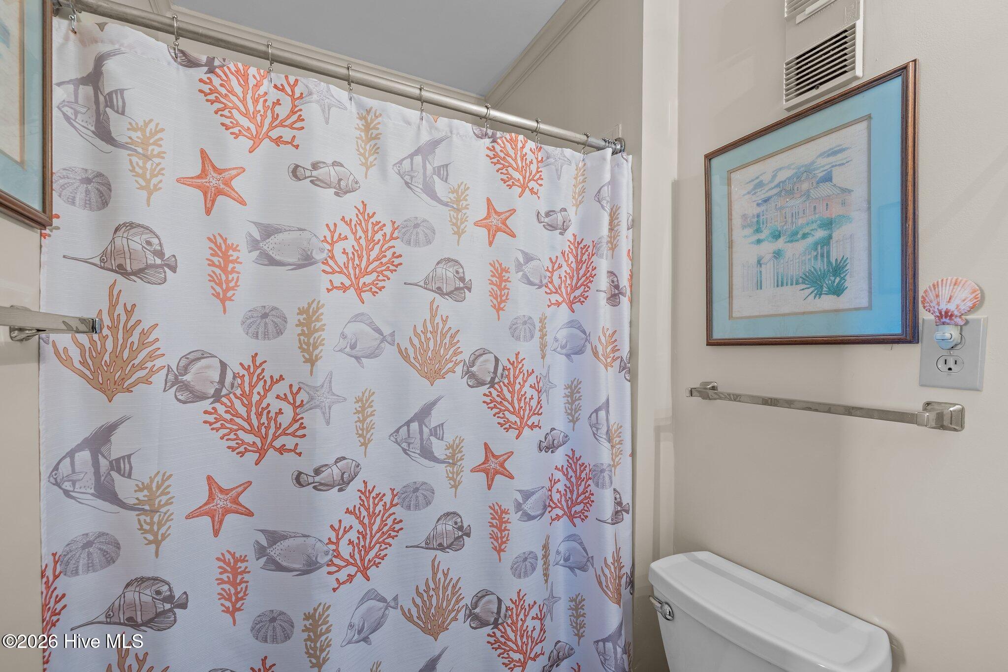 100551445 | Photo 23