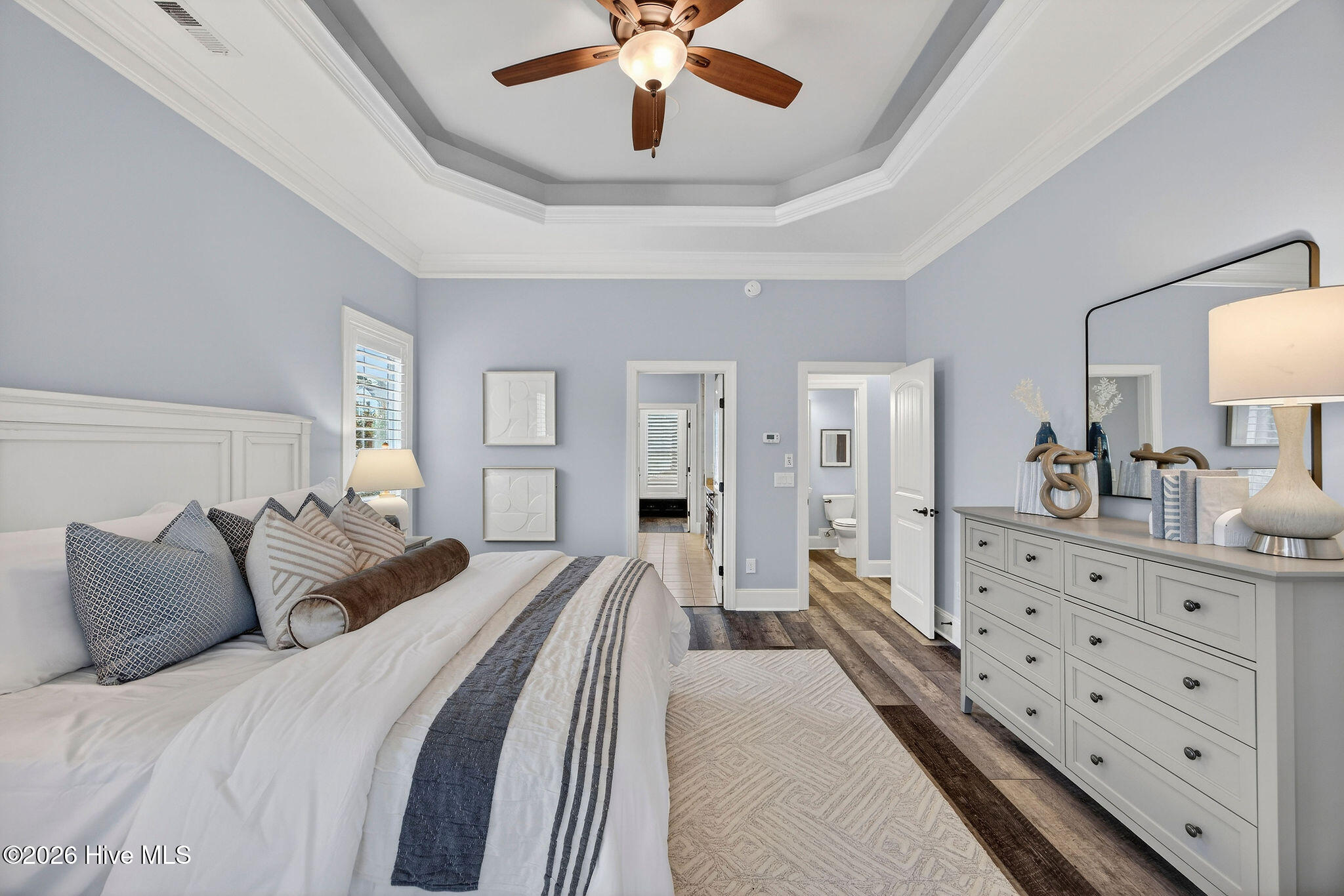 100559766 | Photo 38