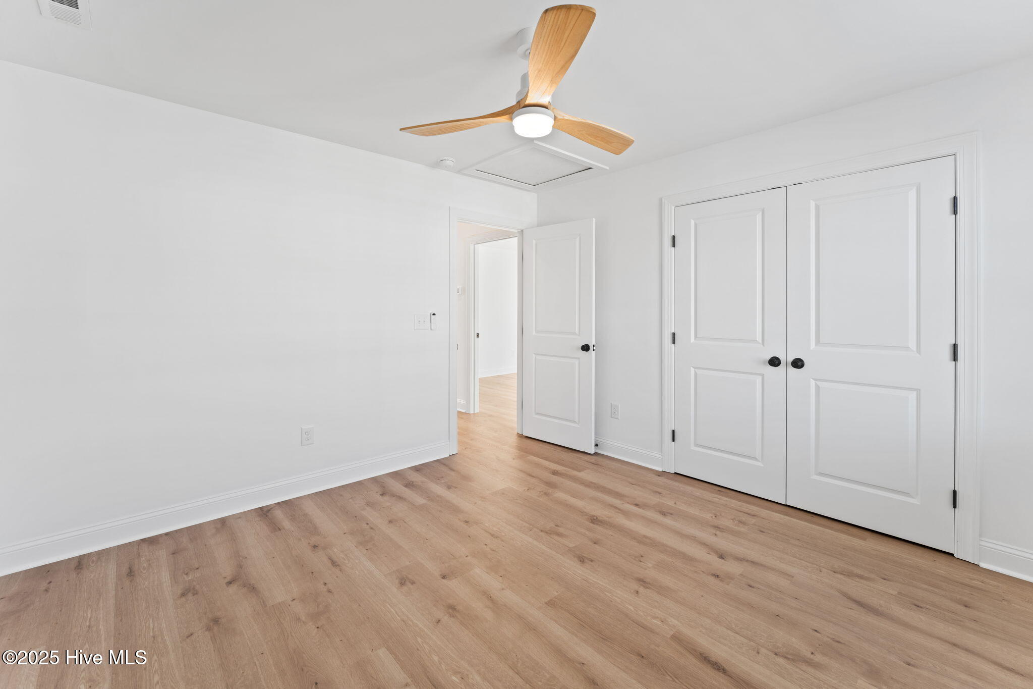 100539772 | Photo 24