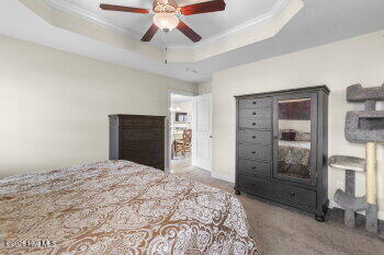 100570281 | Photo 14