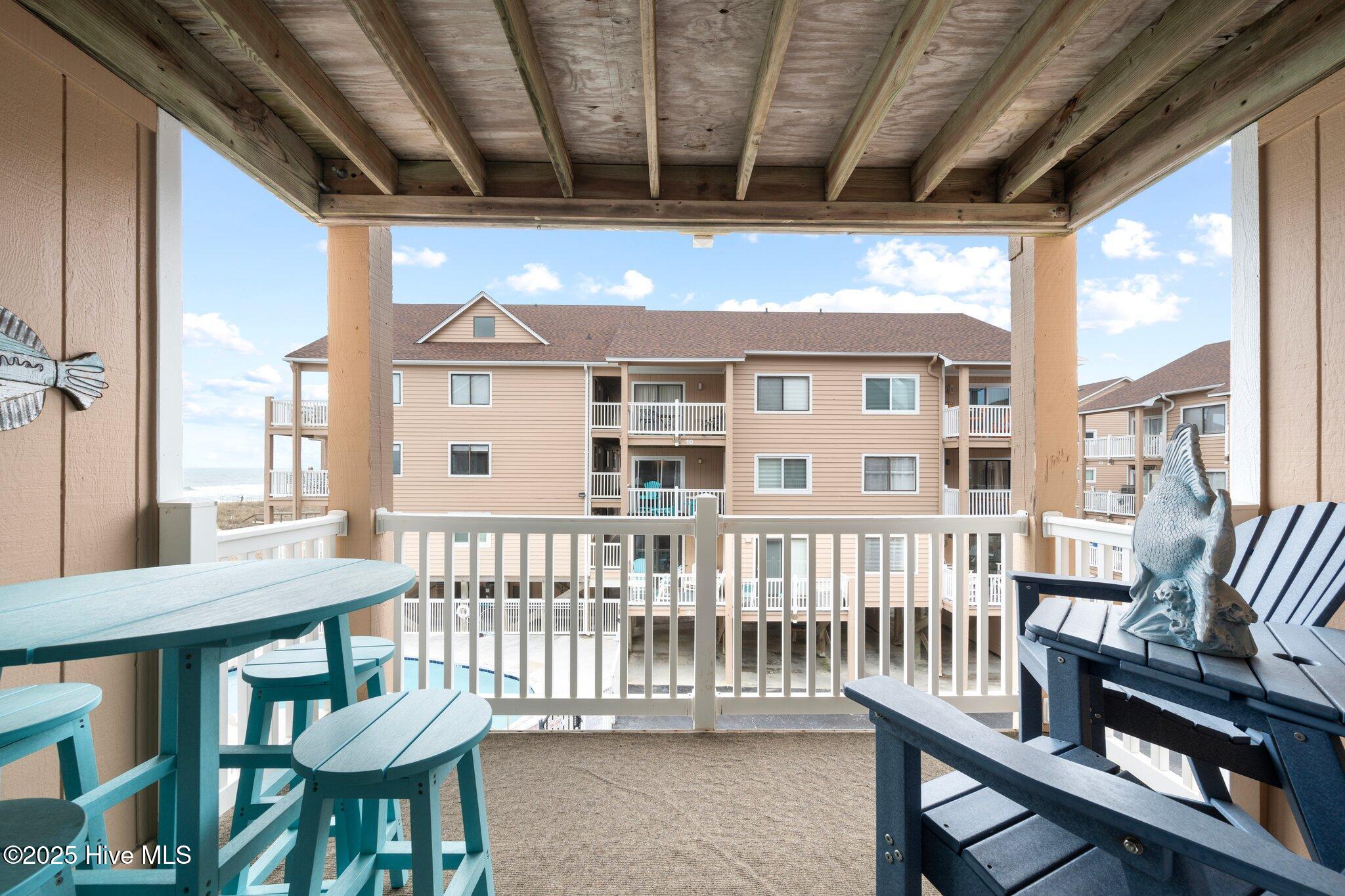 100495398 | Photo 20