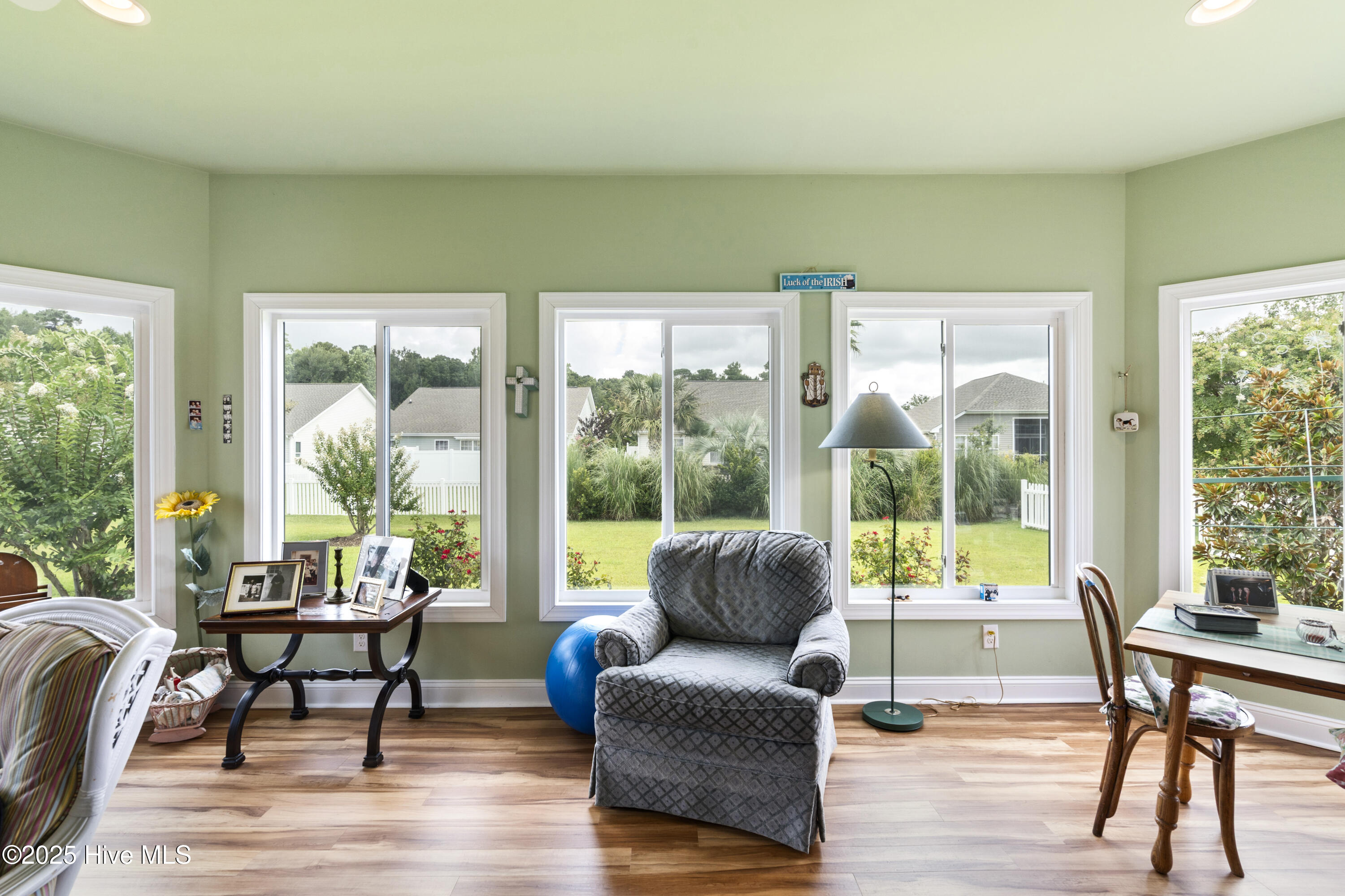 100521862 | Photo 38