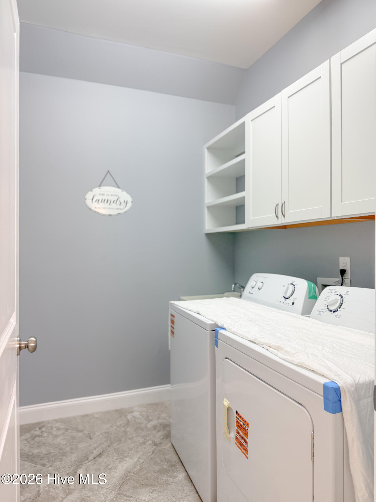 100569259 | Photo 66