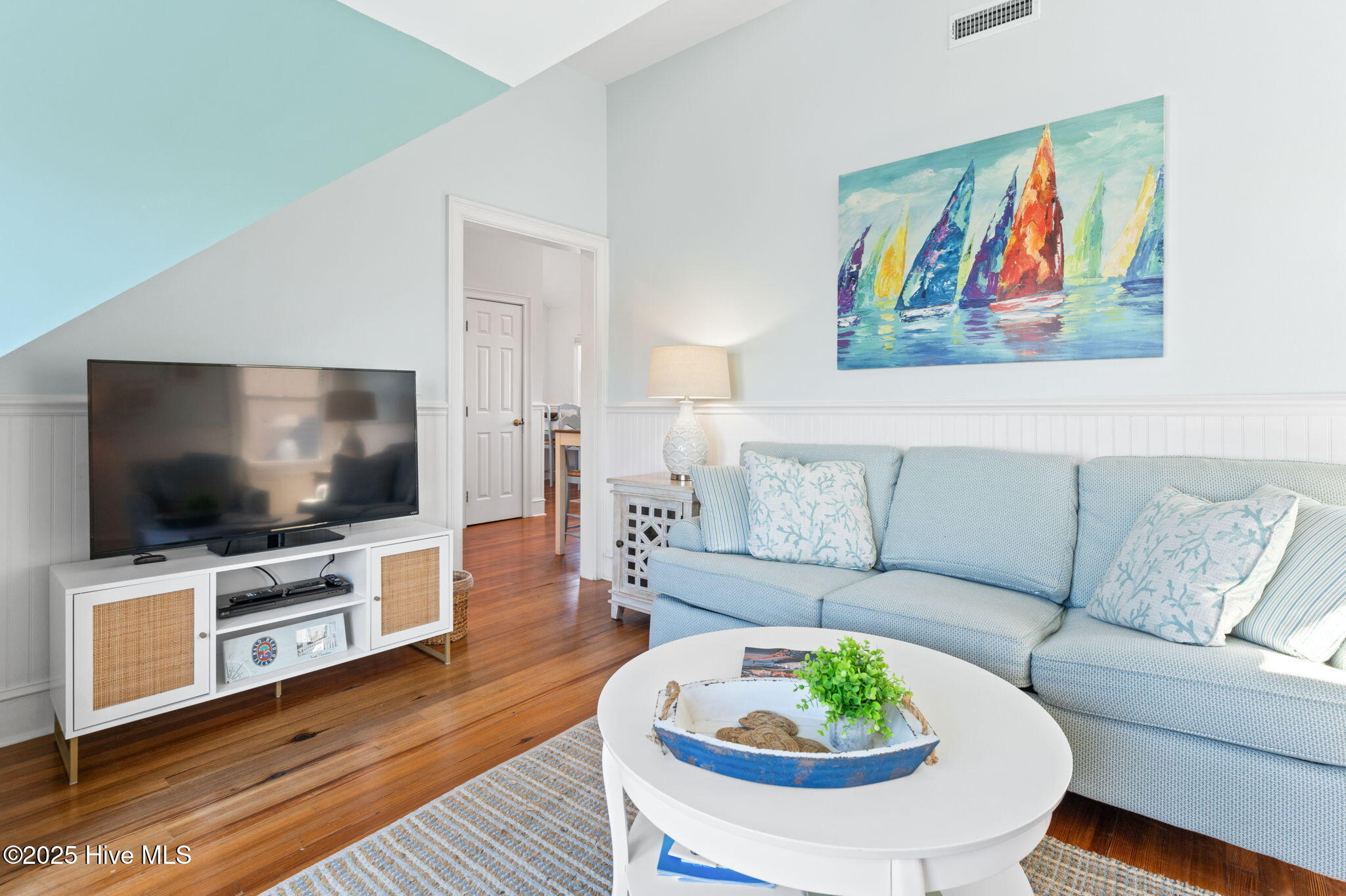 100554807 | Photo 25