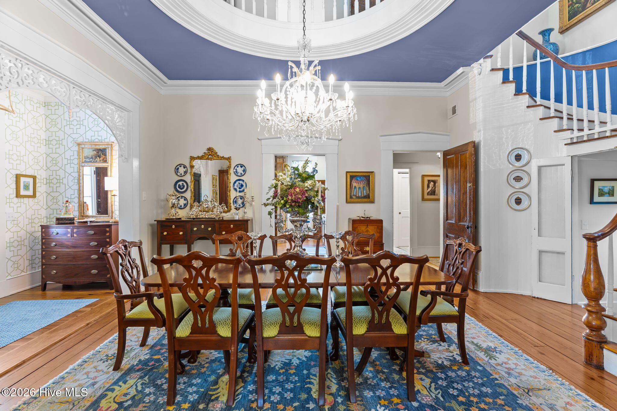 100562122 | Photo 27