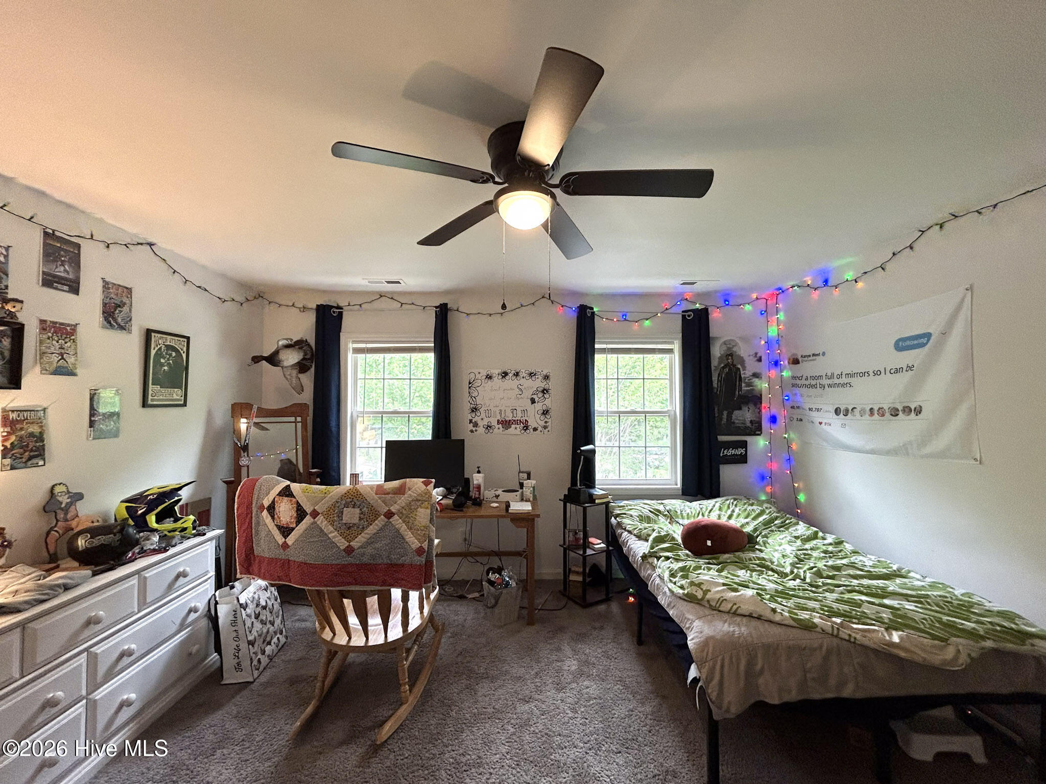 100570244 | Photo 32