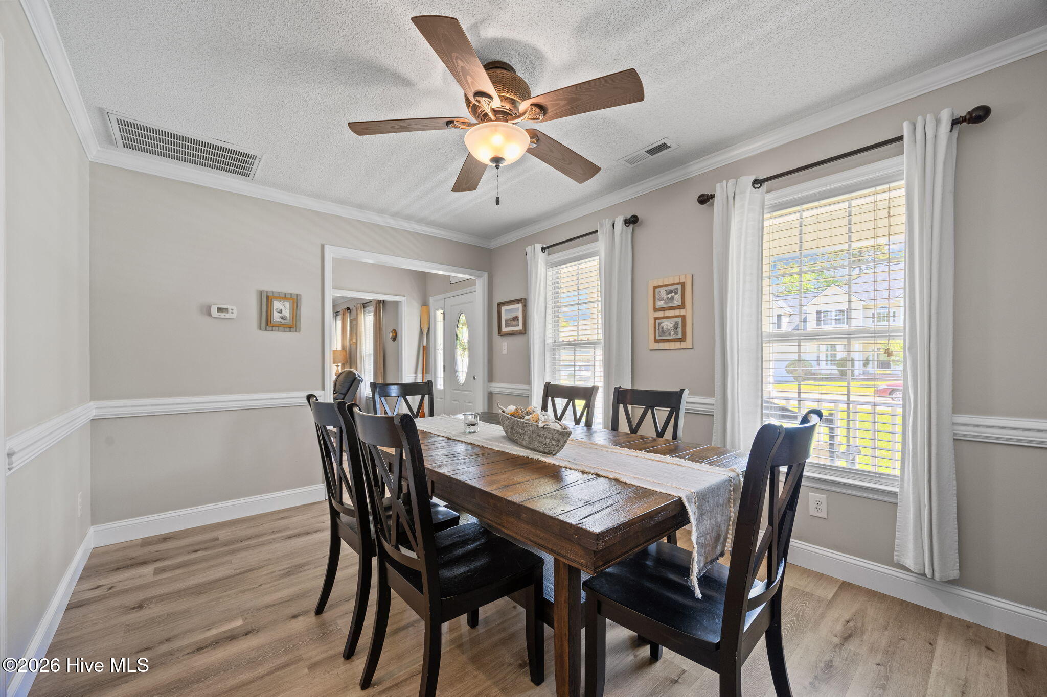 100568672 | Photo 32