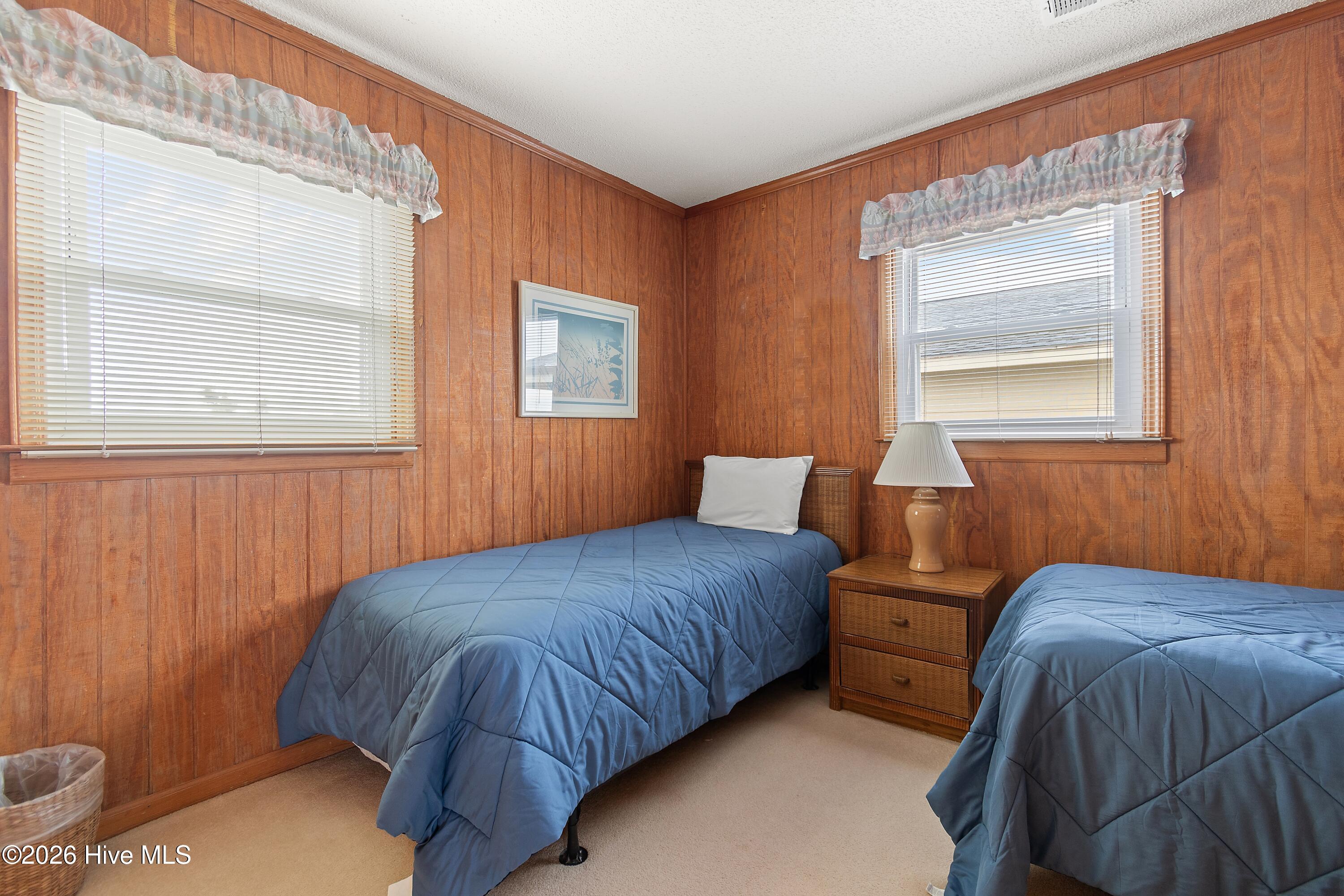 1099 Ocean Boulevard W, Holden Beach, NC, 28462