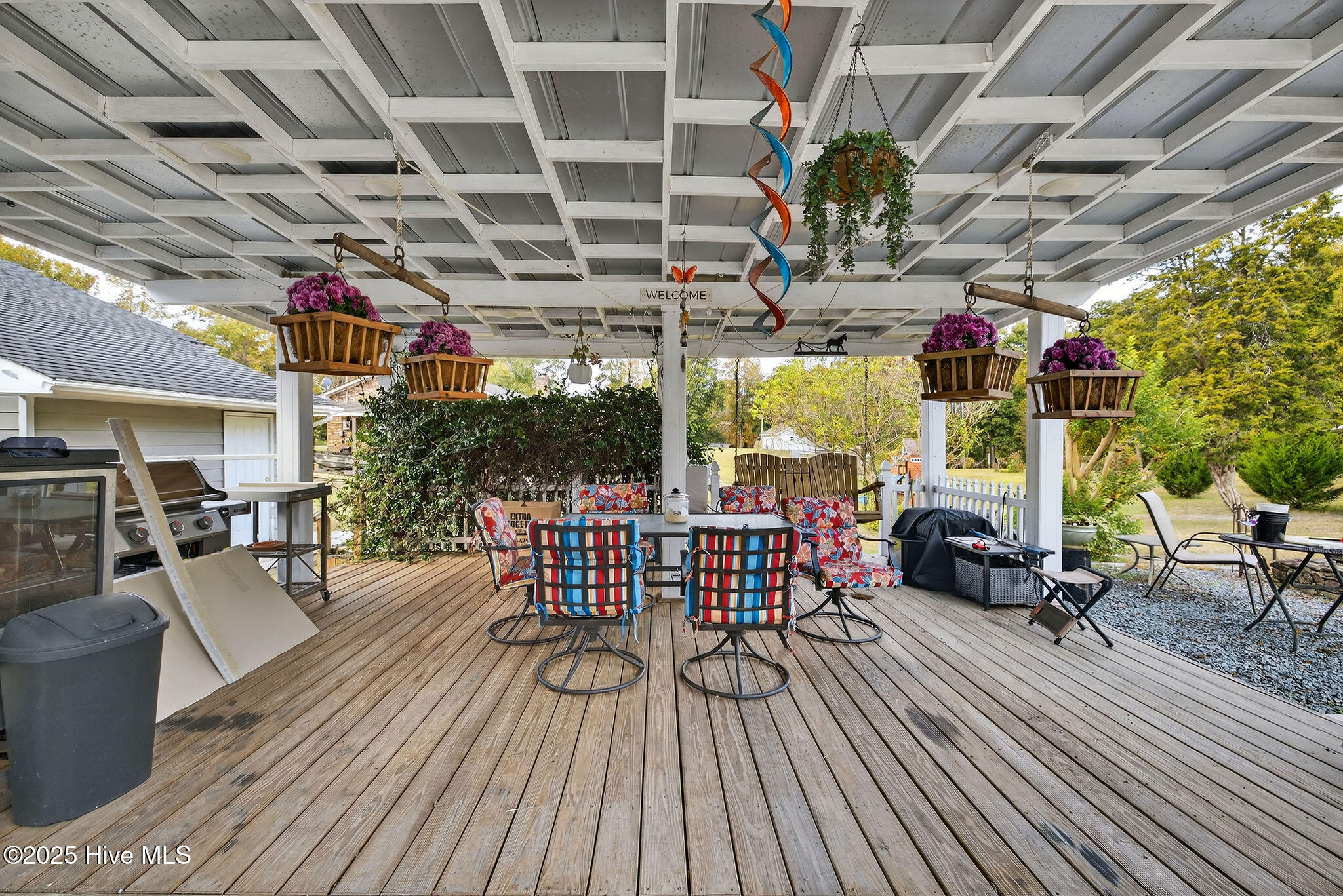 100542936 | Photo 12