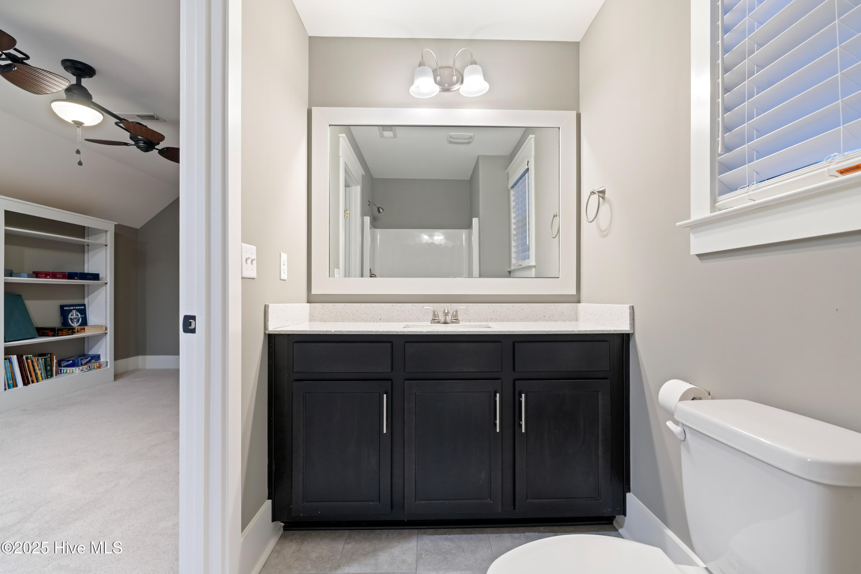 100543866 | Photo 63