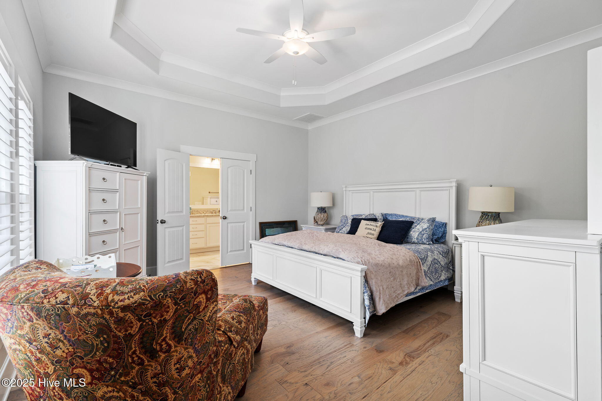 100541273 | Photo 25