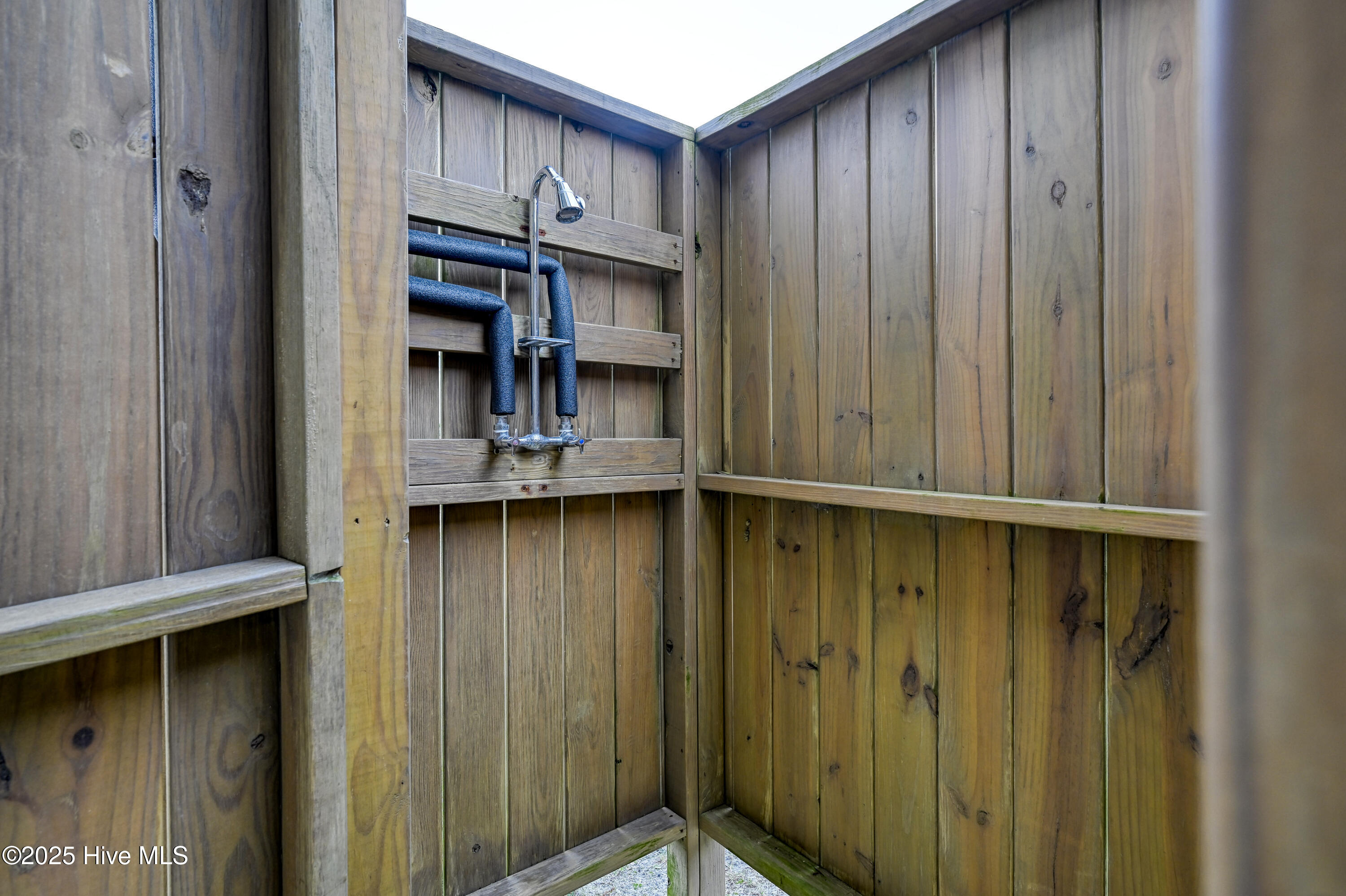 100543491 | Photo 63