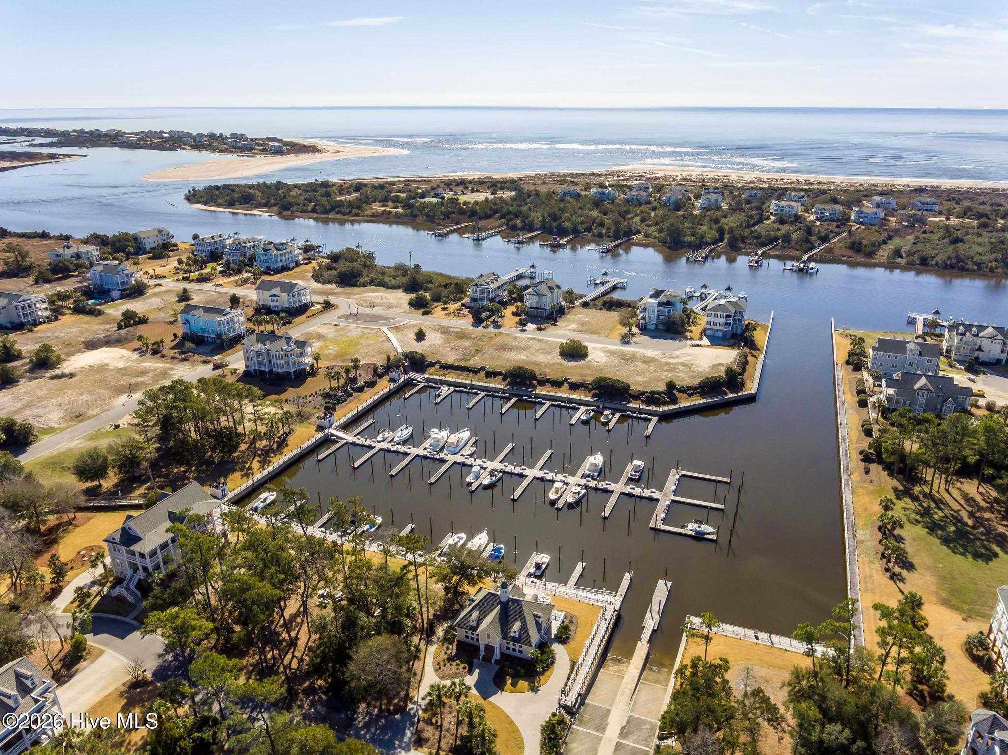 100548084 | Photo 14