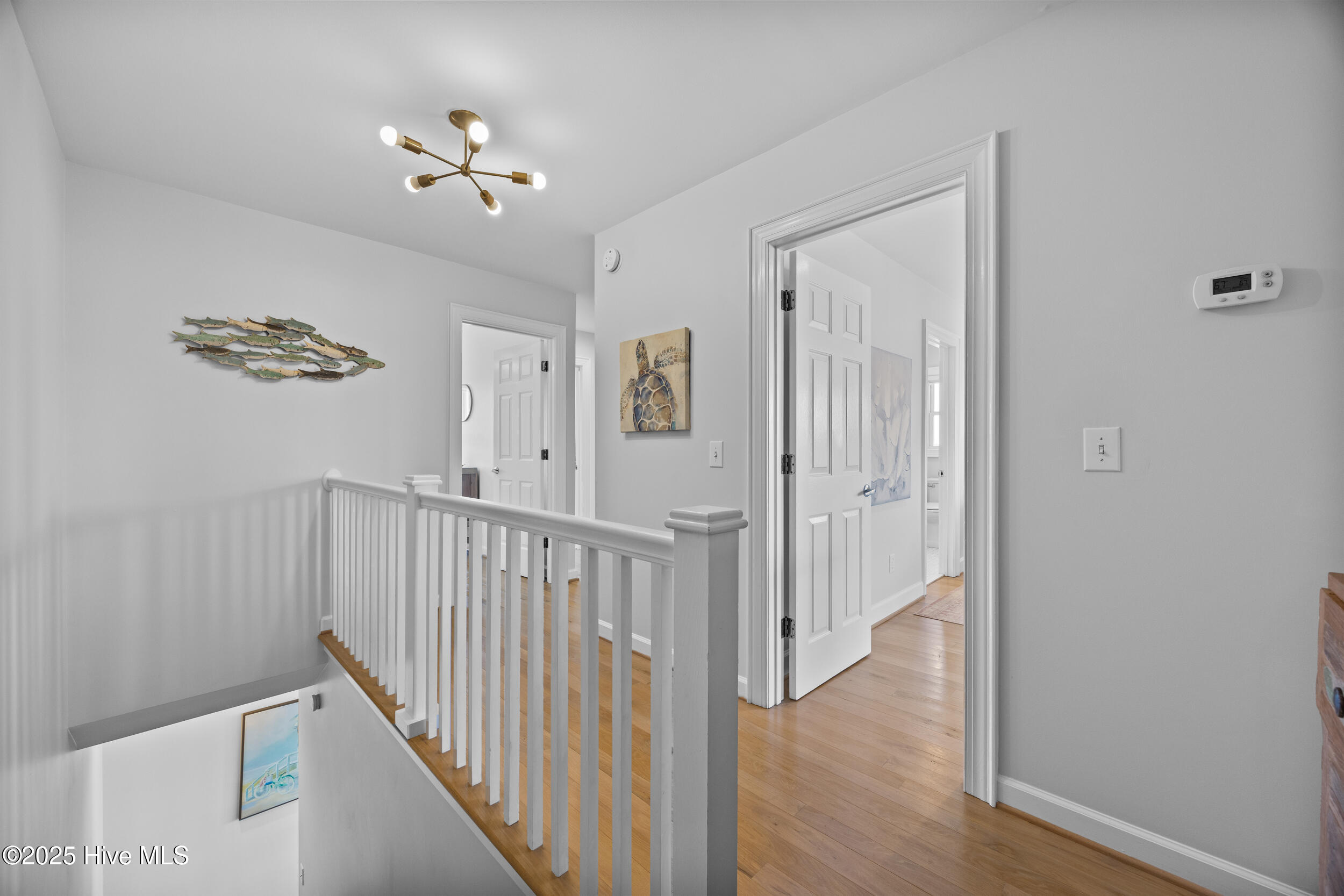 100543159 | Photo 27