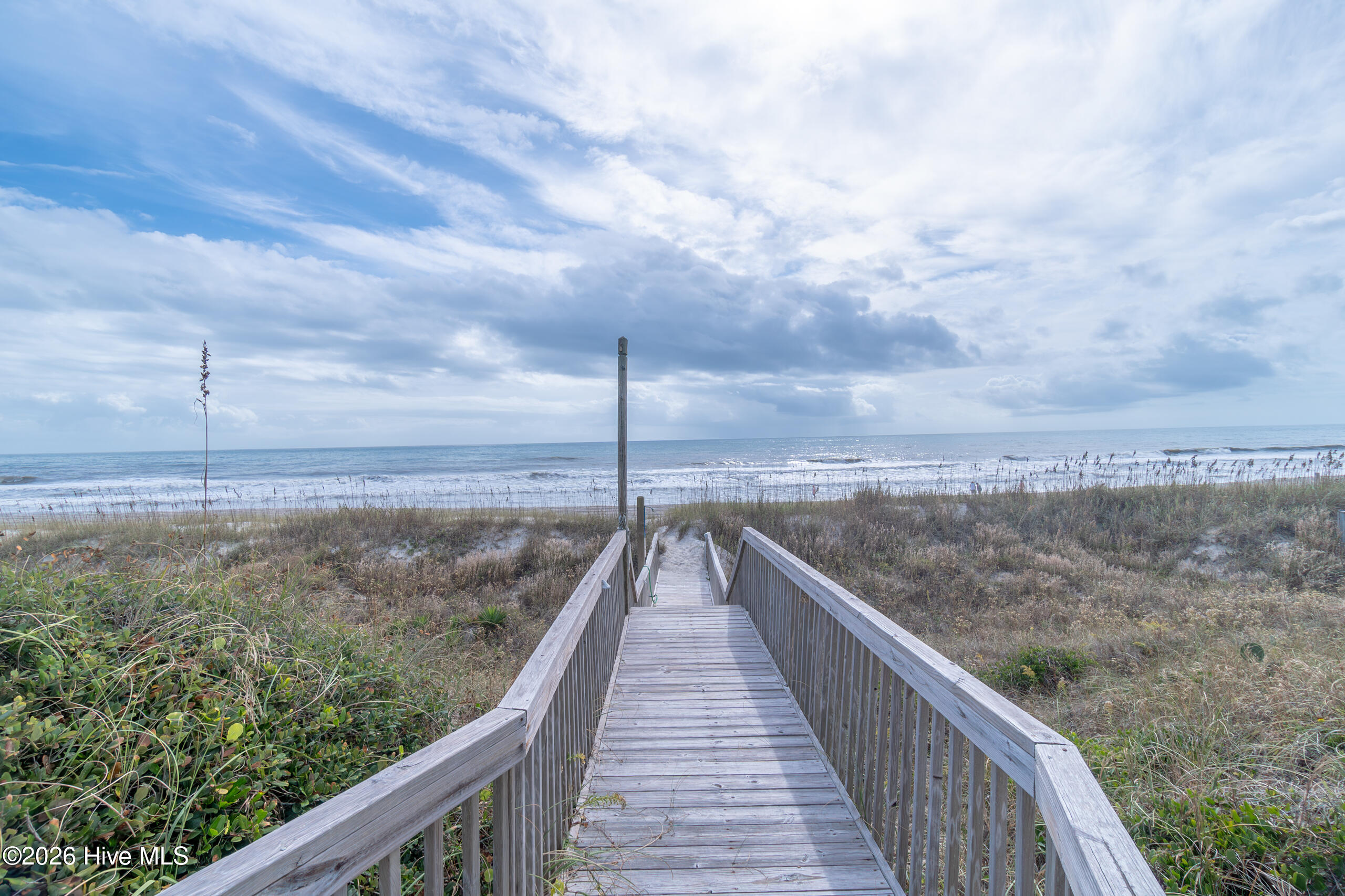 100568884 | Photo 57