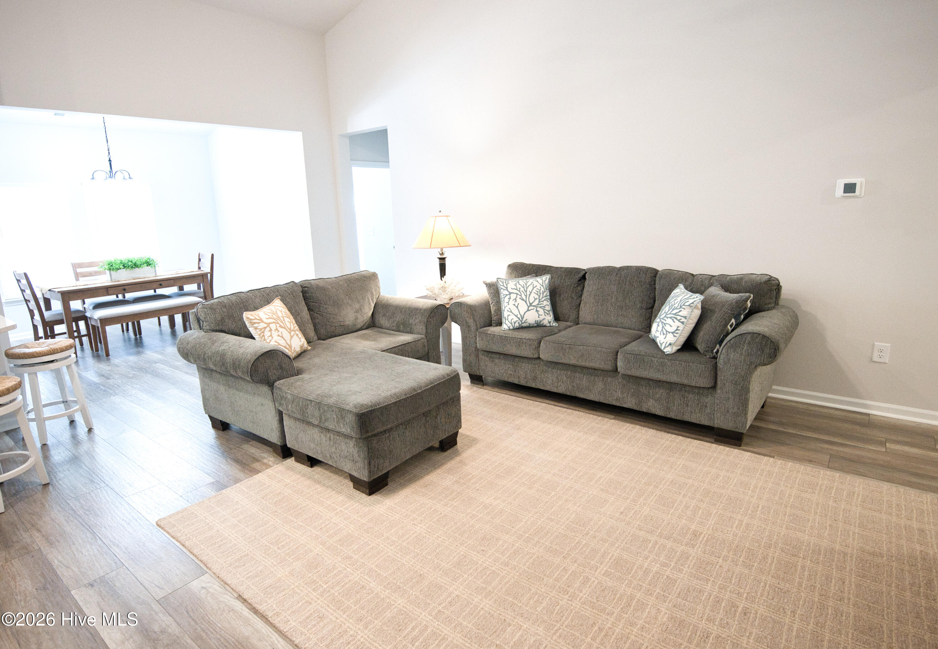 100559386 | Photo 14