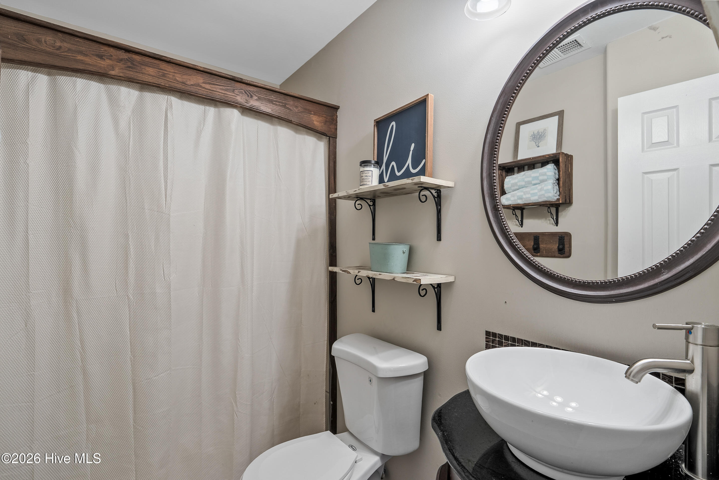 100555507 | Photo 15