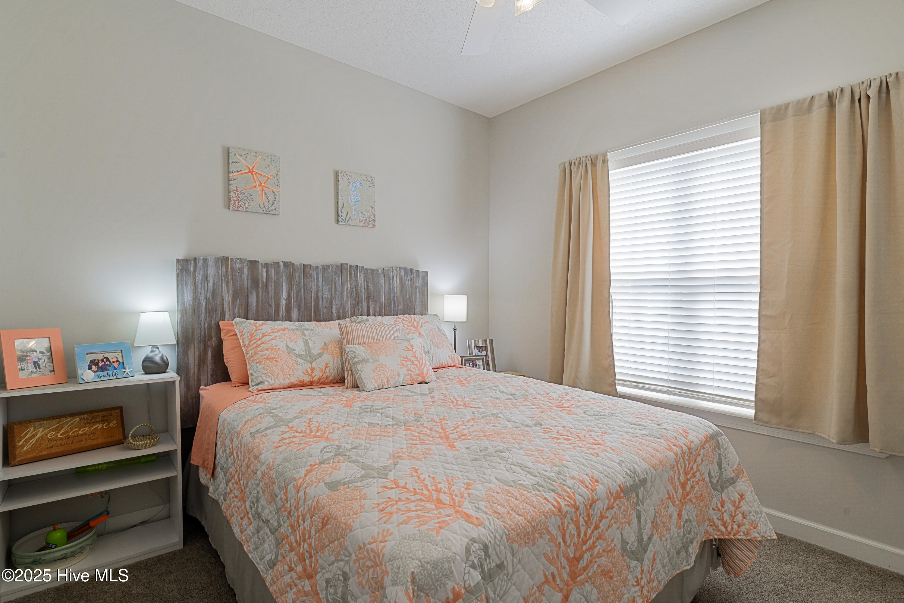 100530052 | Photo 19