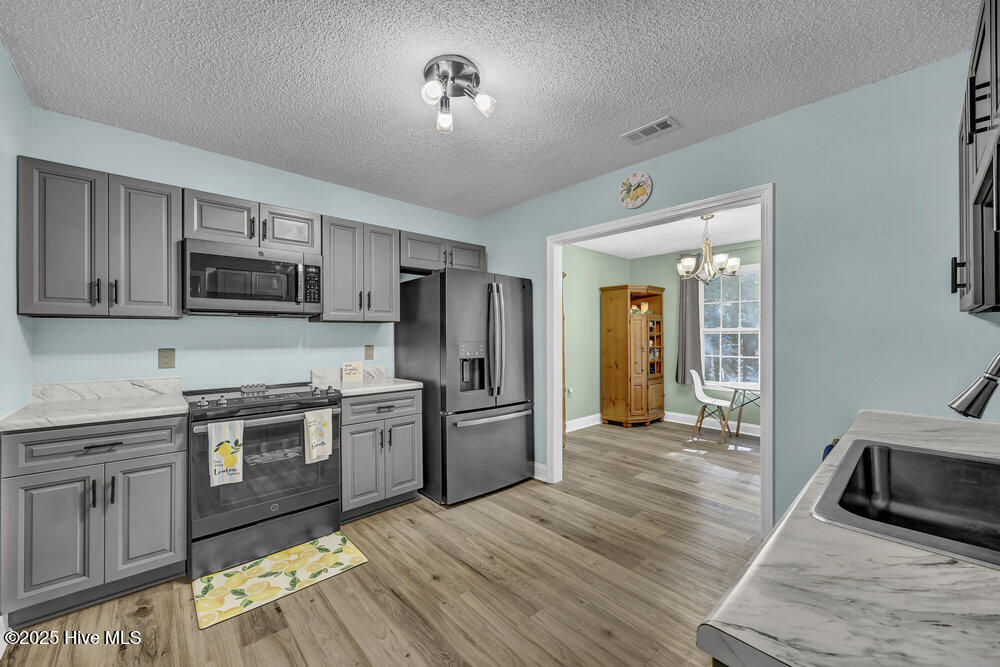 100537257 | Photo 10