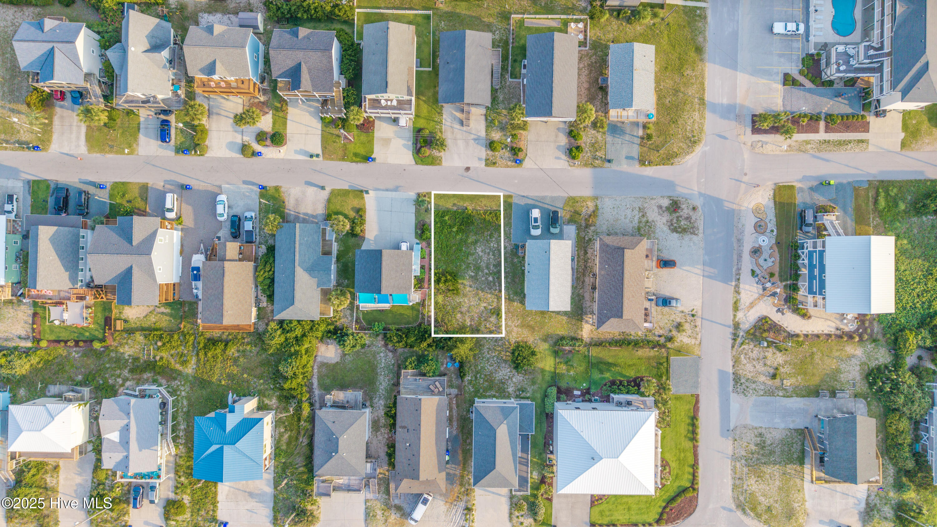 100516122 | Photo 12