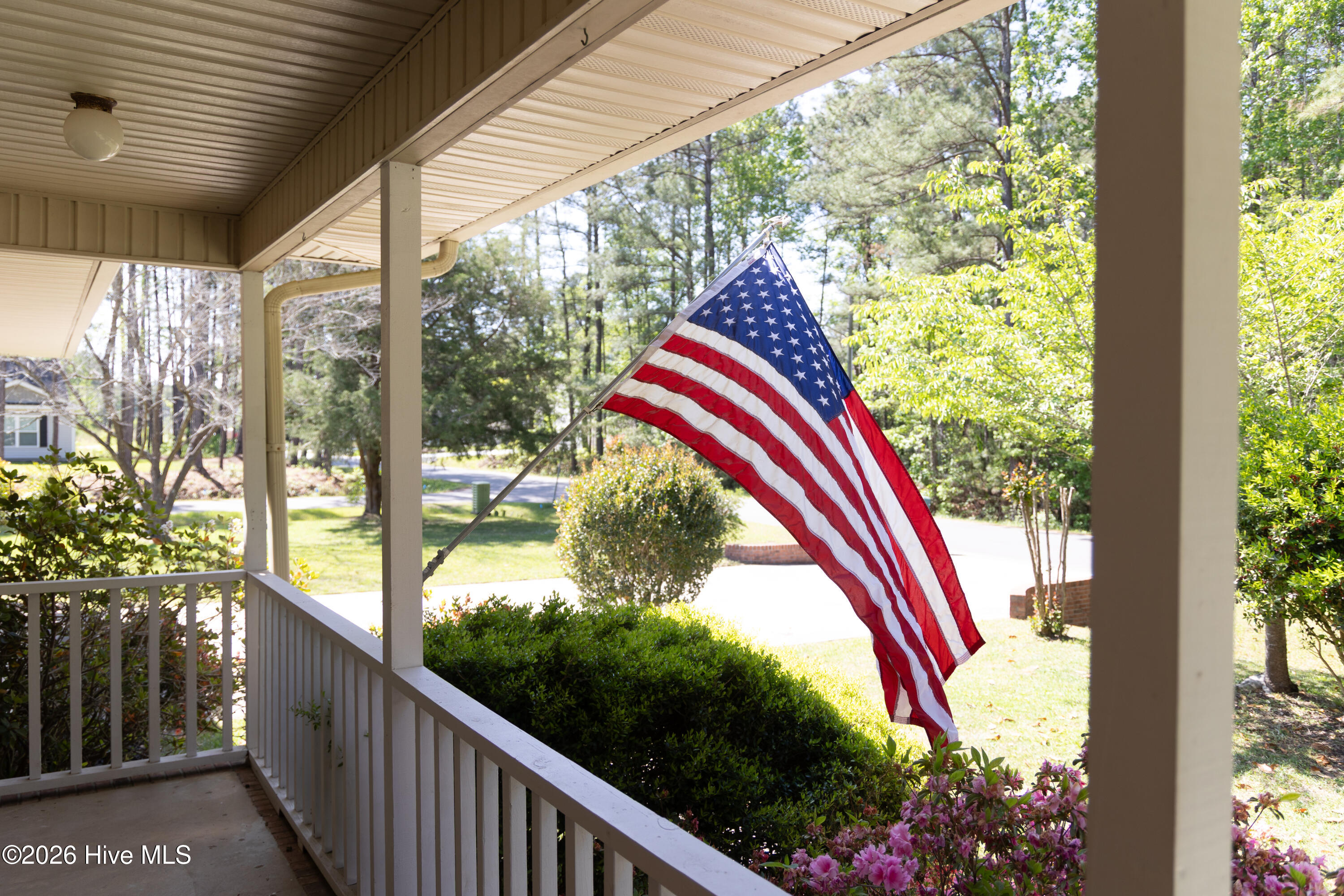 100569275 | Photo 39