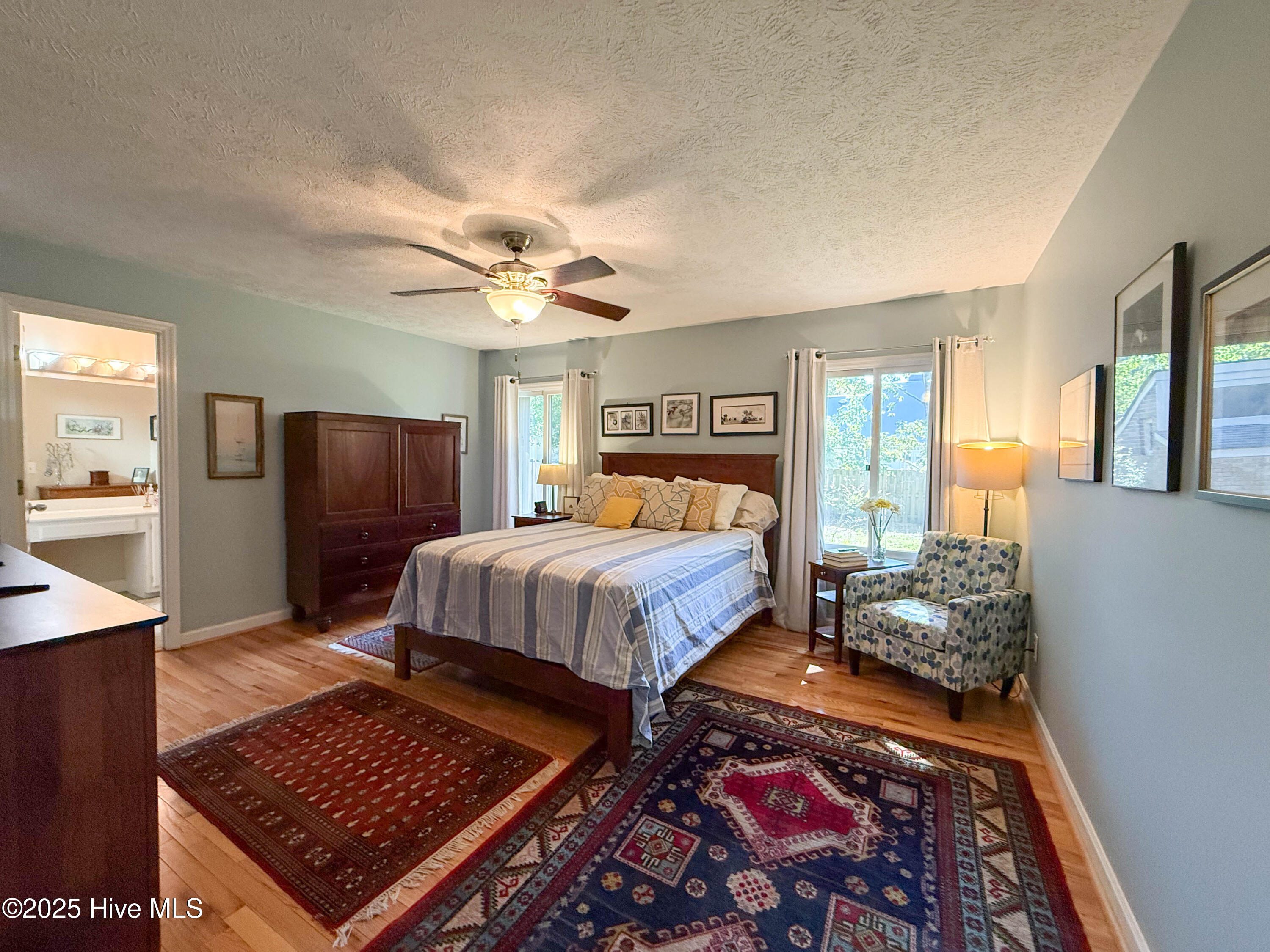 100538841 | Photo 34