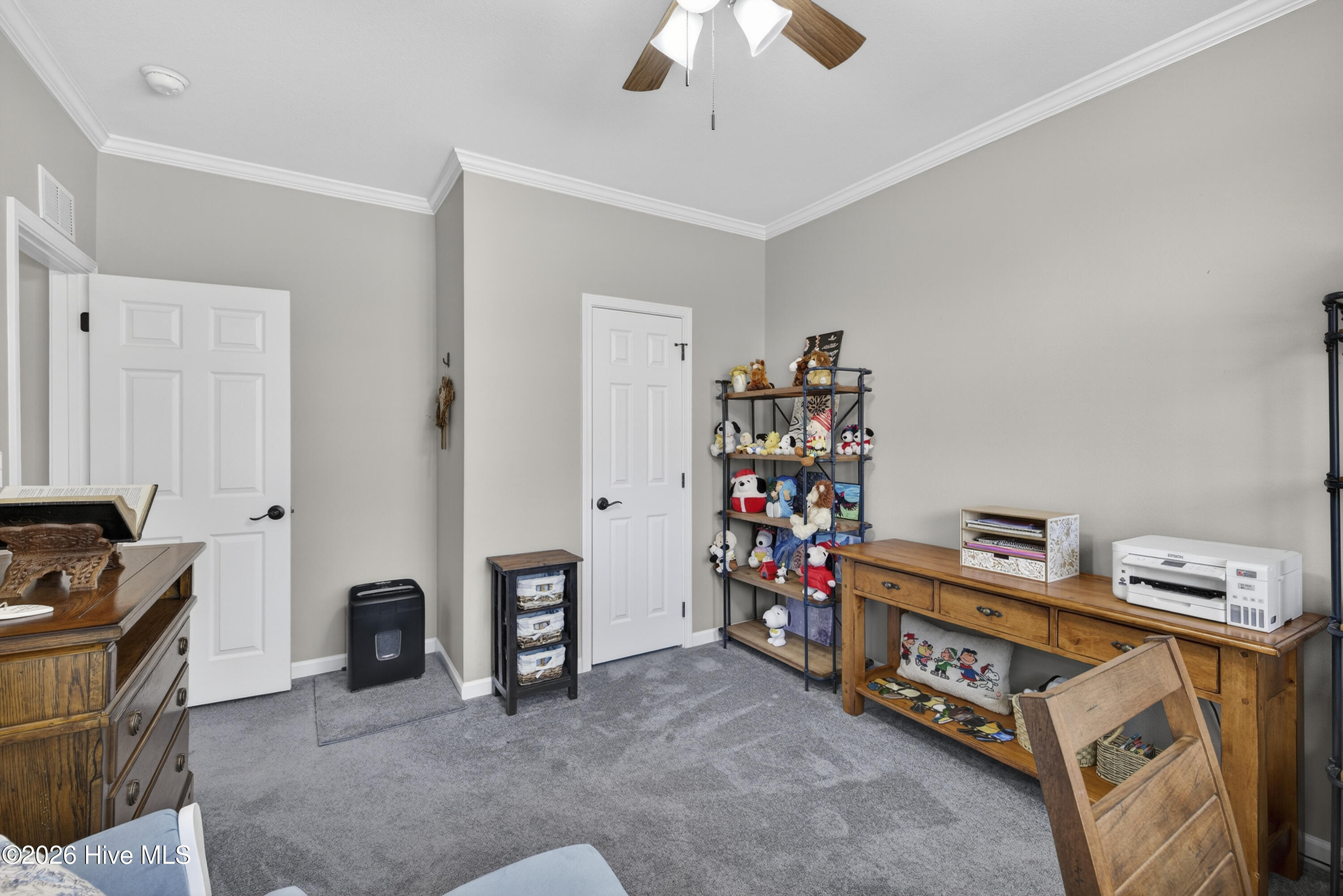 100553649 | Photo 28