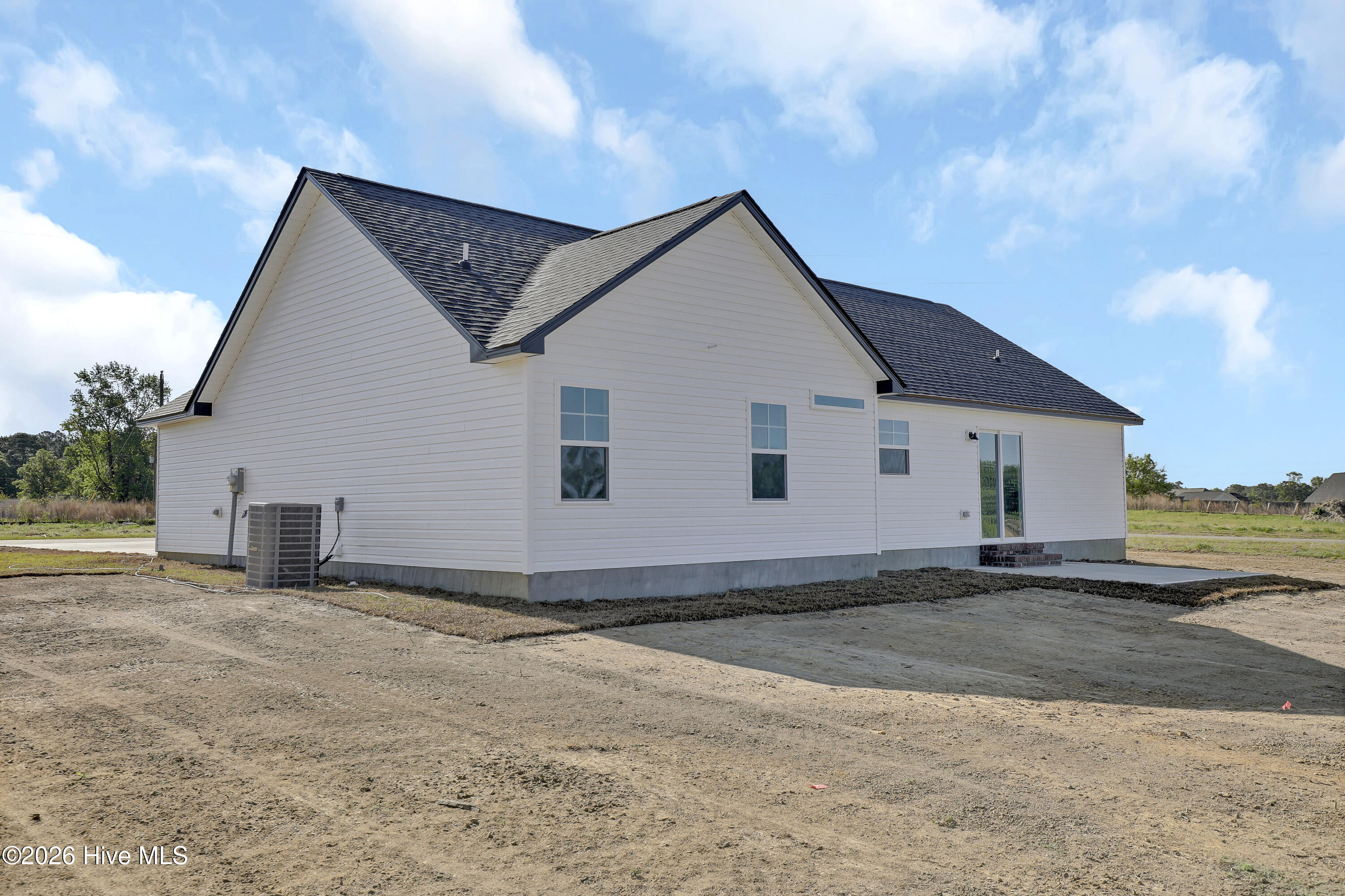 100542873 | Photo 31