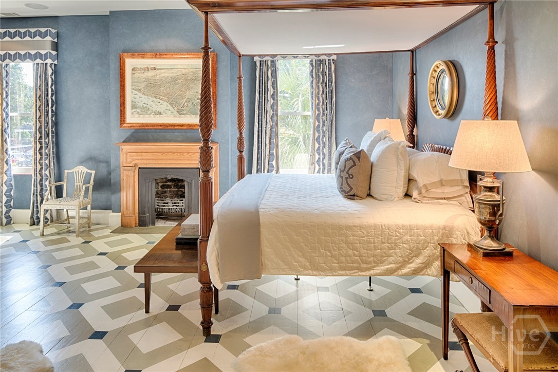 232 E Broughton Street, Savannah, GA, 31401