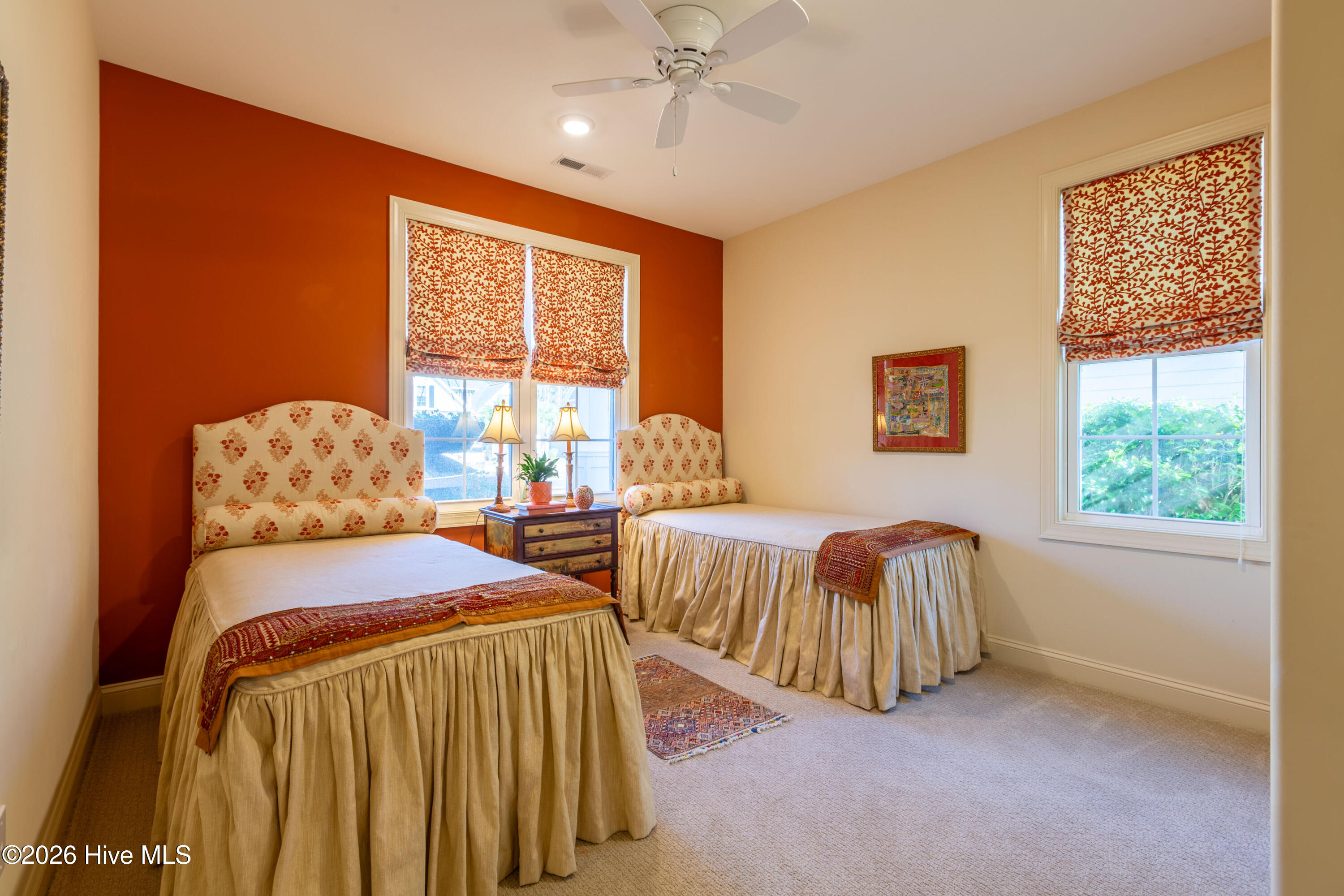 100550328 | Photo 21