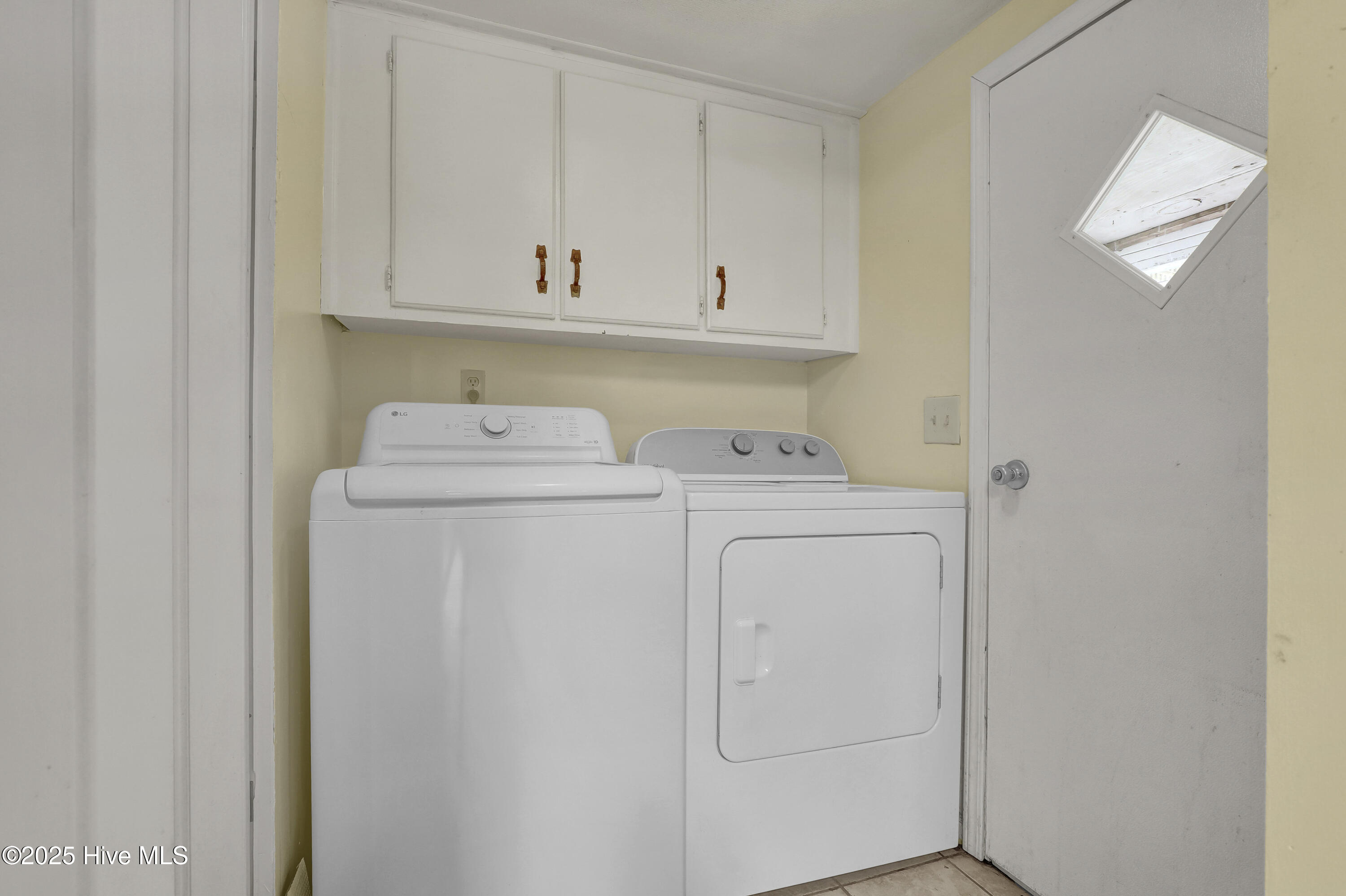 100567322 | Photo 18