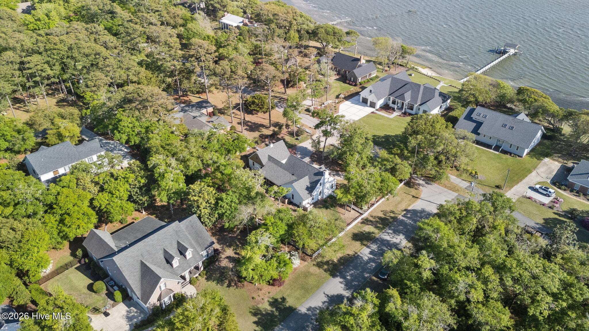 218 Lands End Road,Morehead City