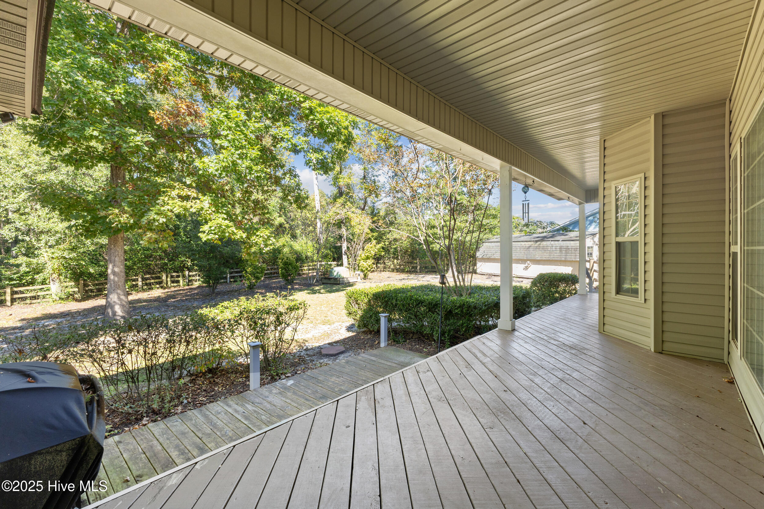 100537755 | Photo 34