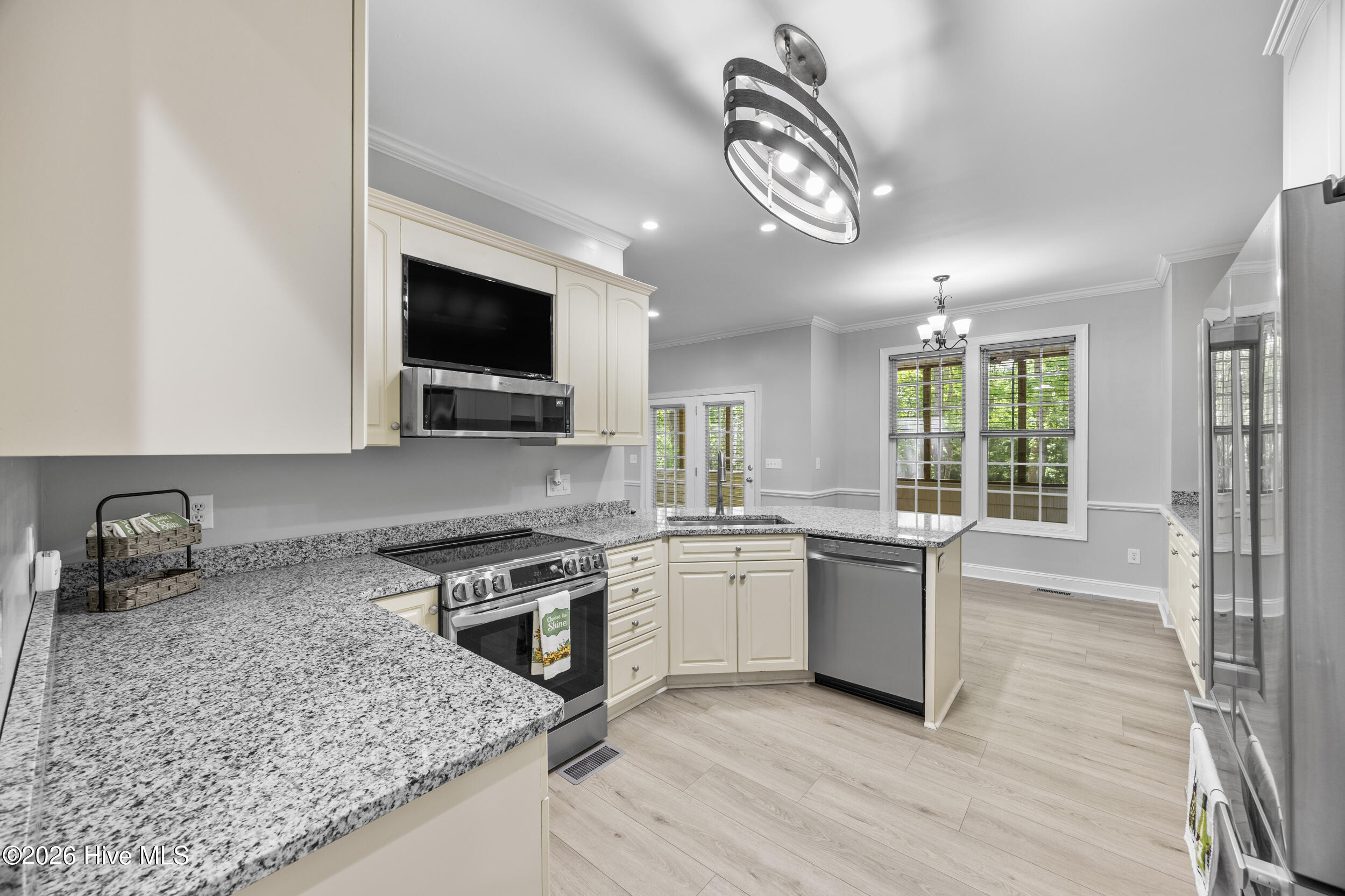 100569506 | Photo 20