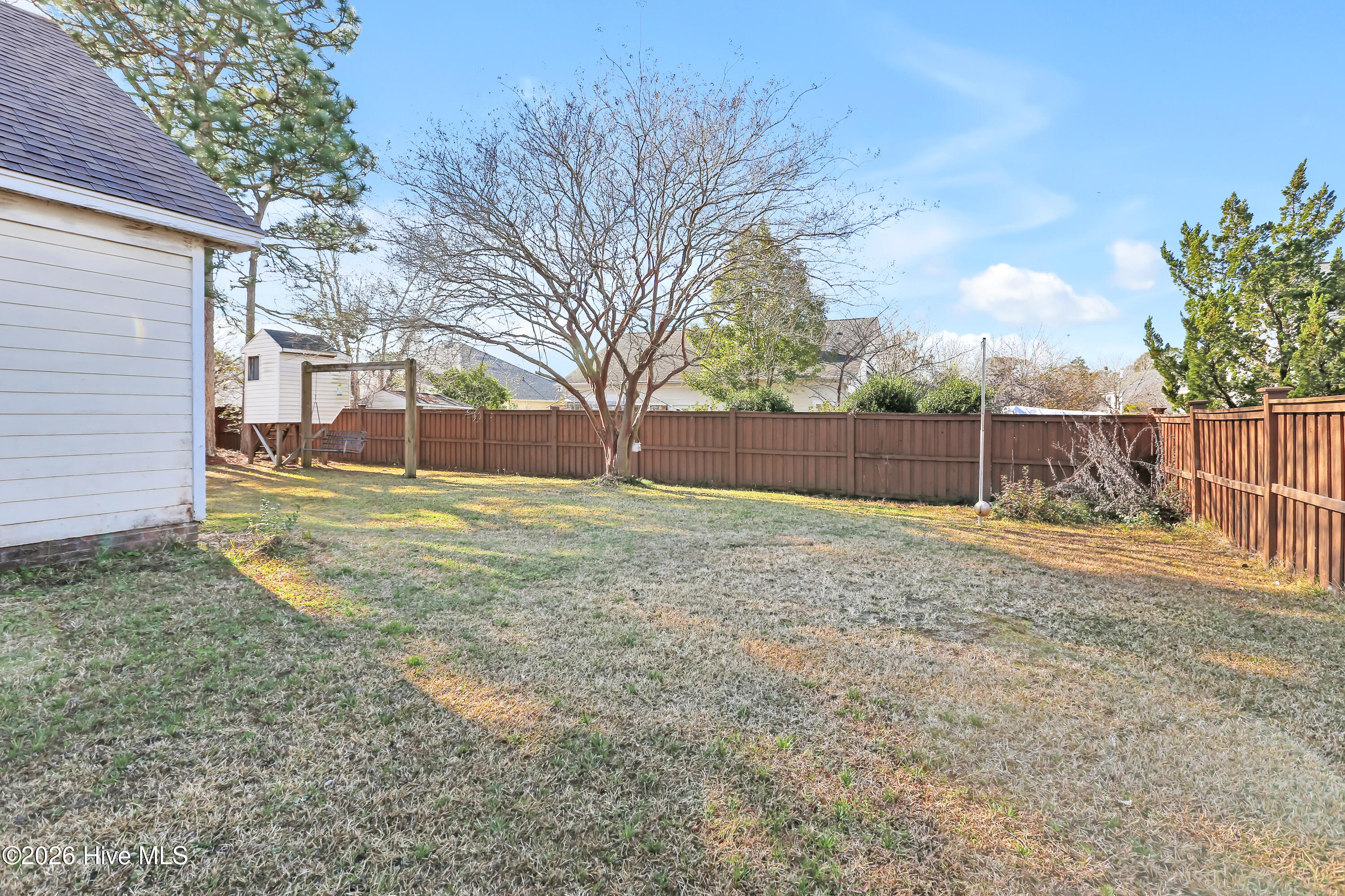 100550407 | Photo 31