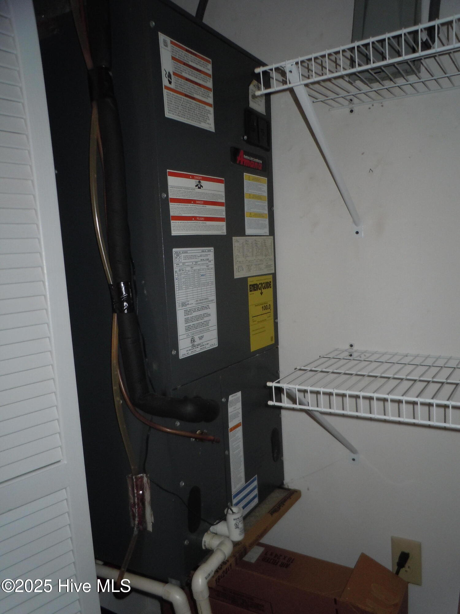 100533053 | Photo 53