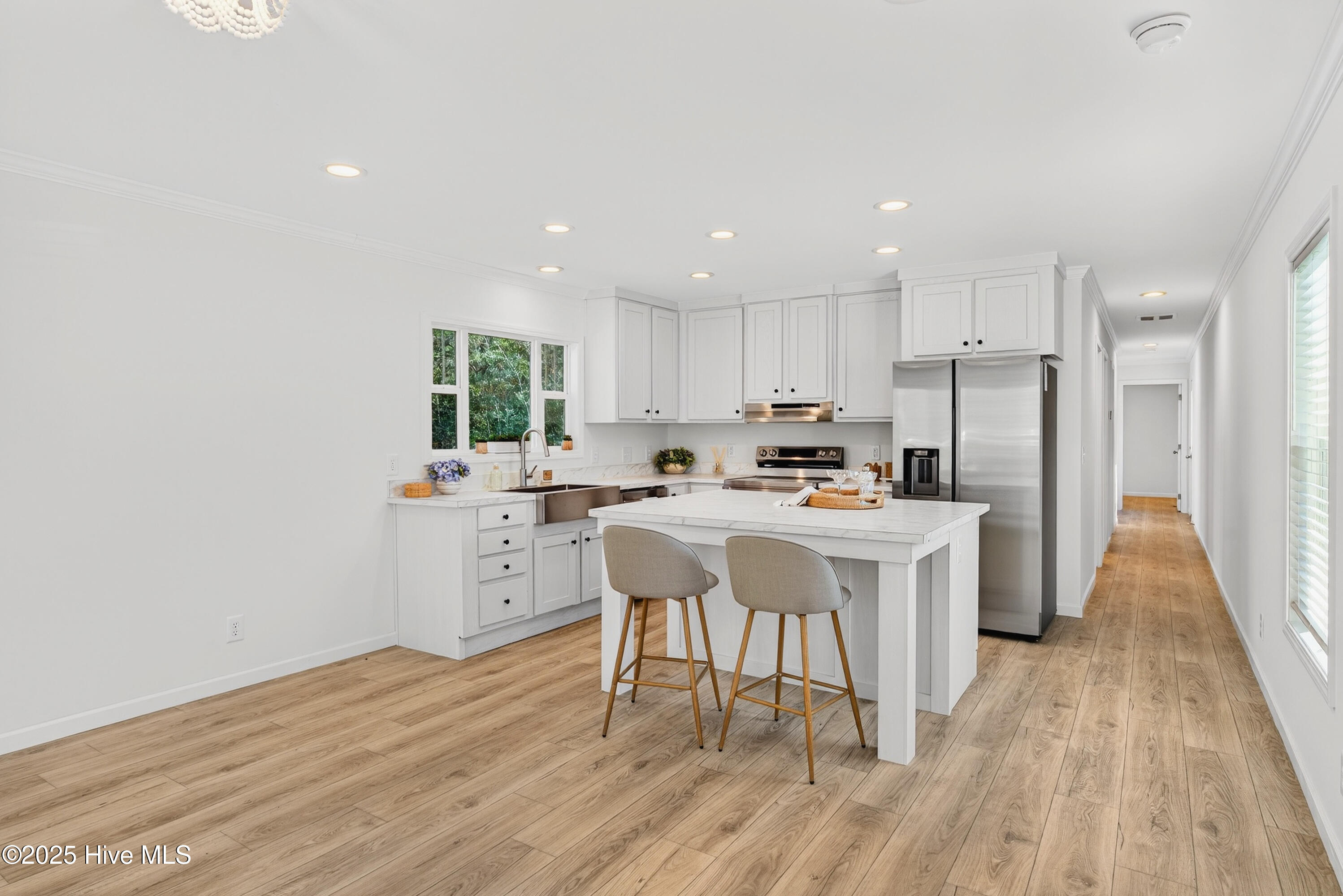 100542512 | Photo 13