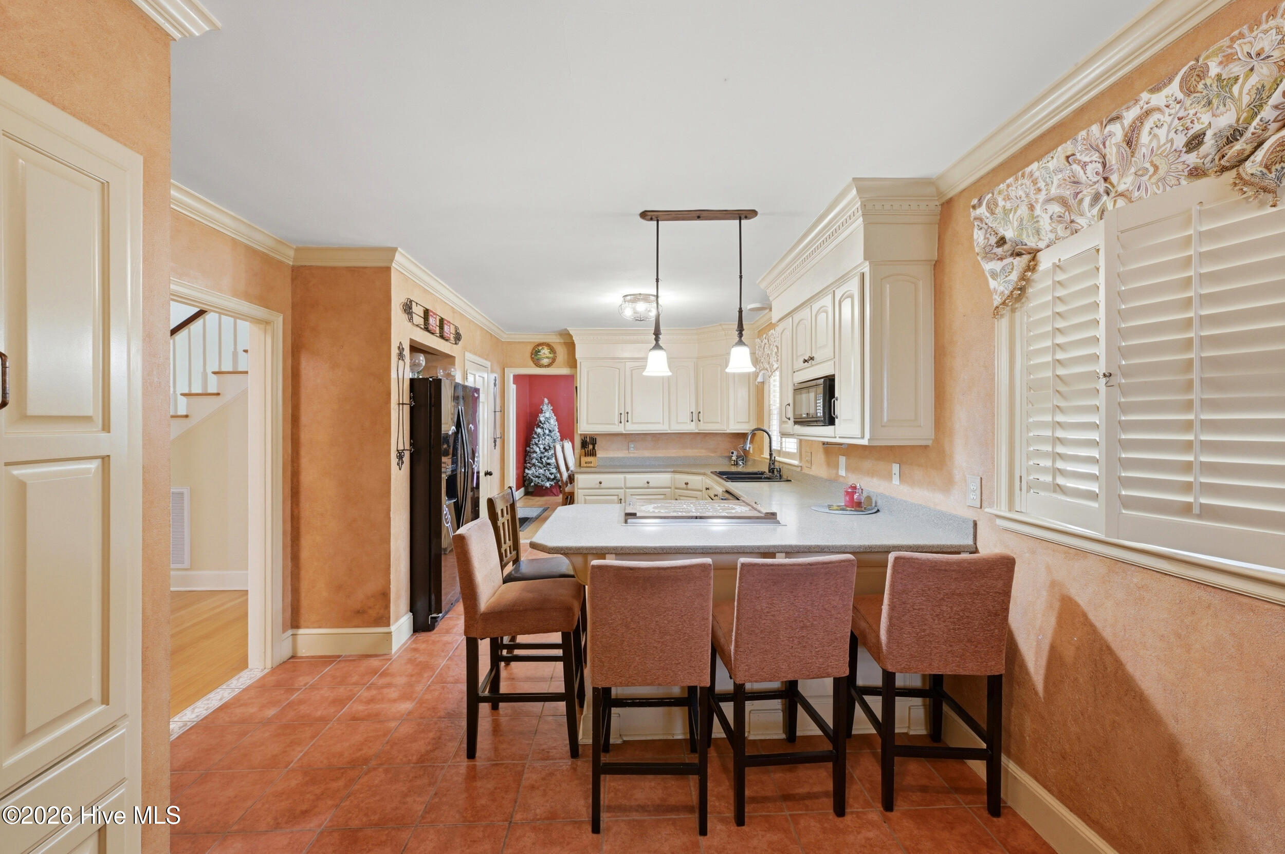 100560095 | Photo 19