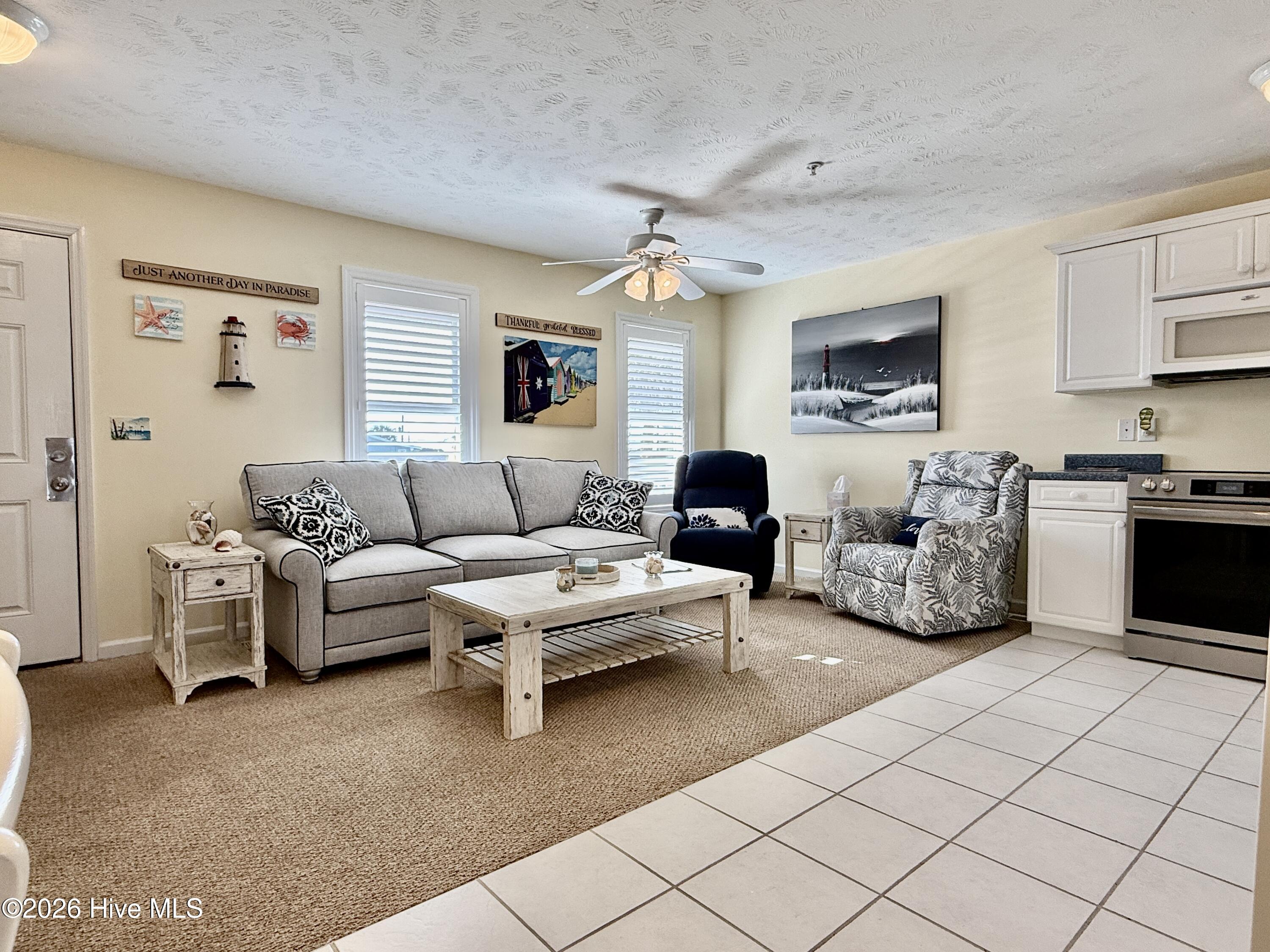 305 N Topsail Drive UNIT 5, Surf City, NC, 28445