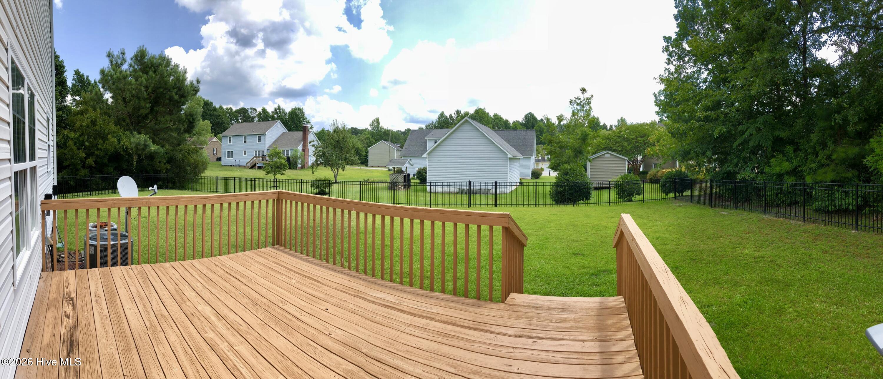 100552986 | Photo 32