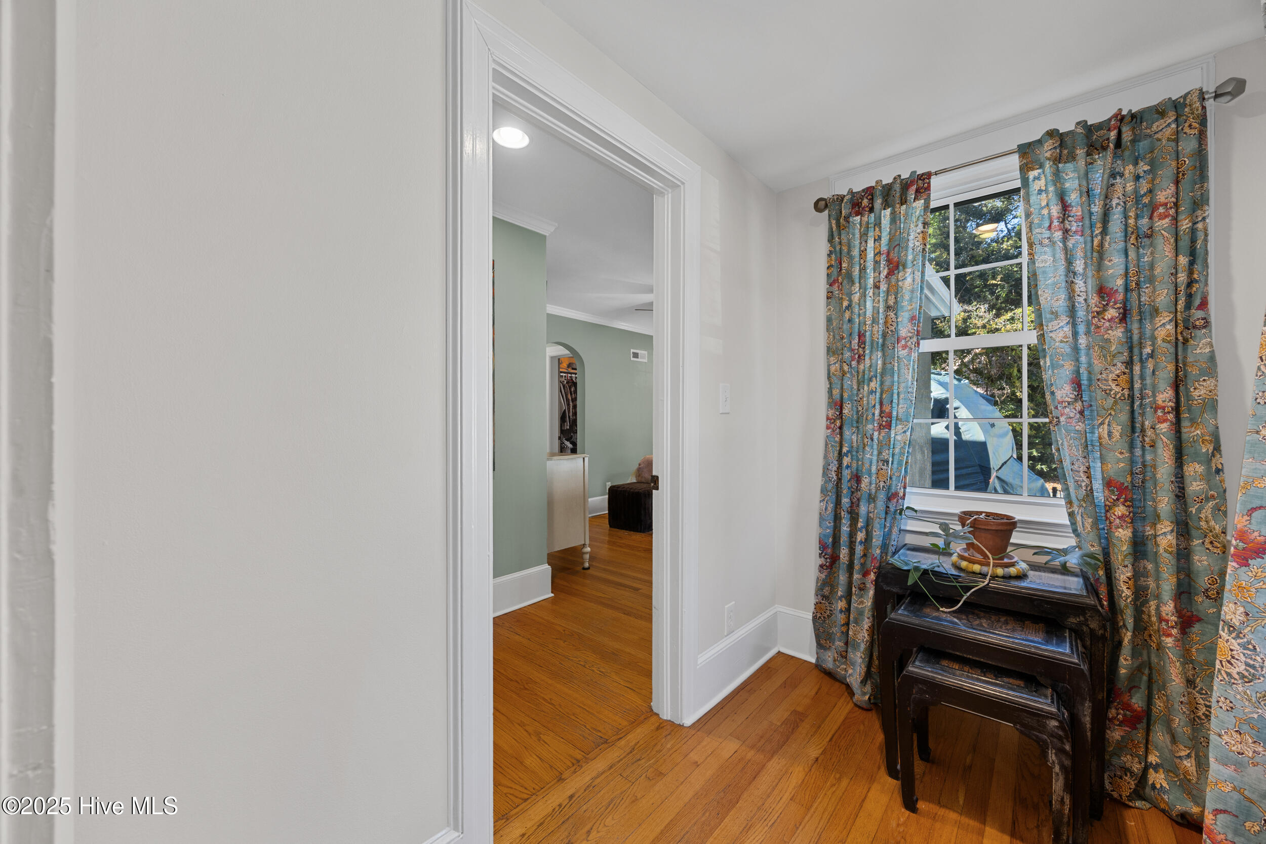 100544713 | Photo 24