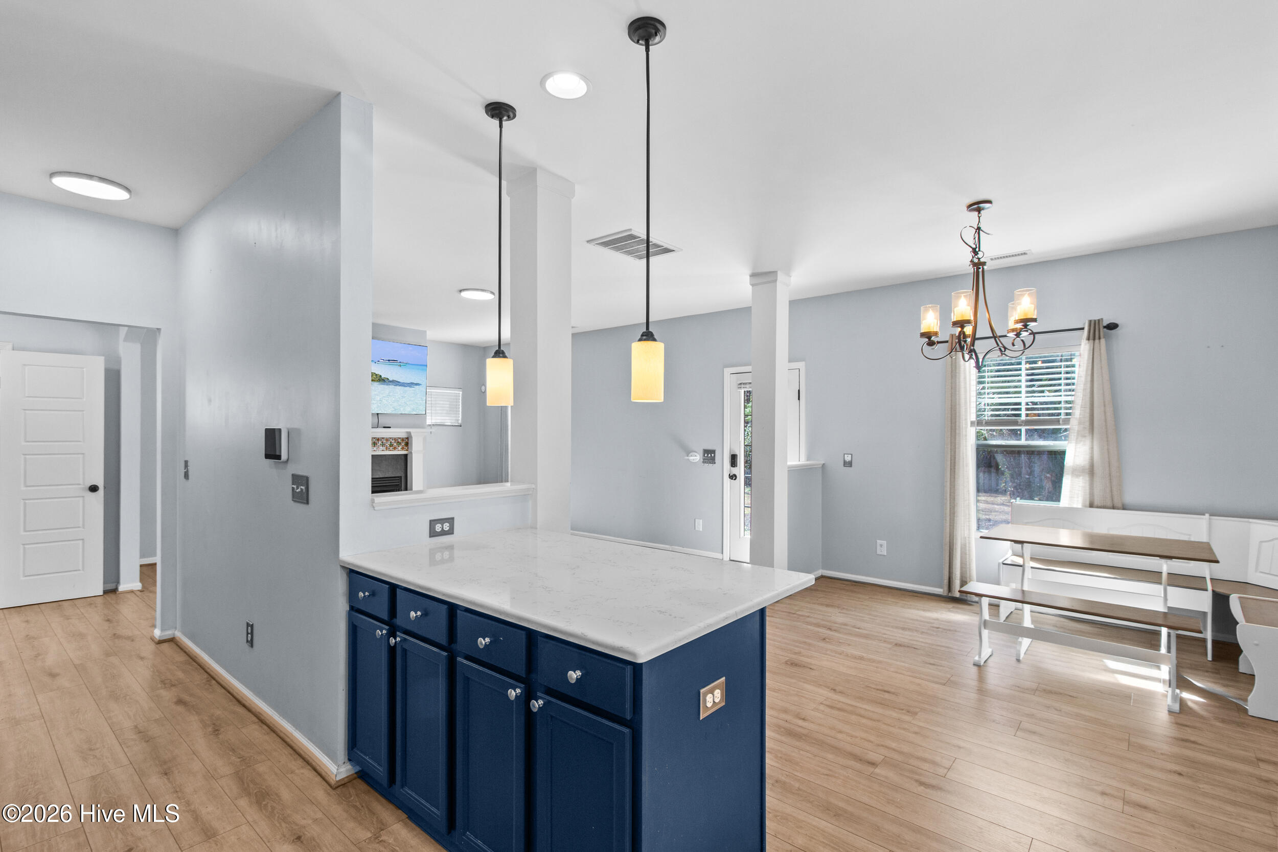 100554579 | Photo 13