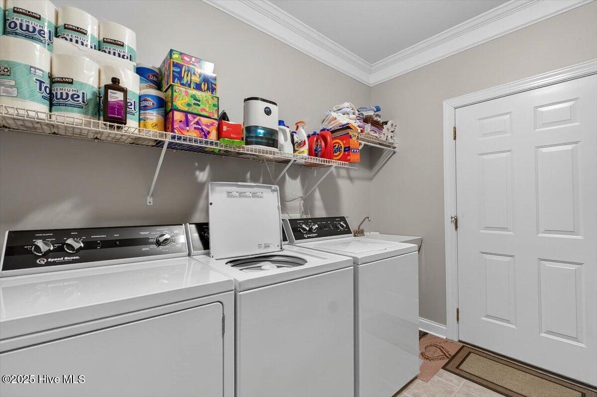 100530504 | Photo 23