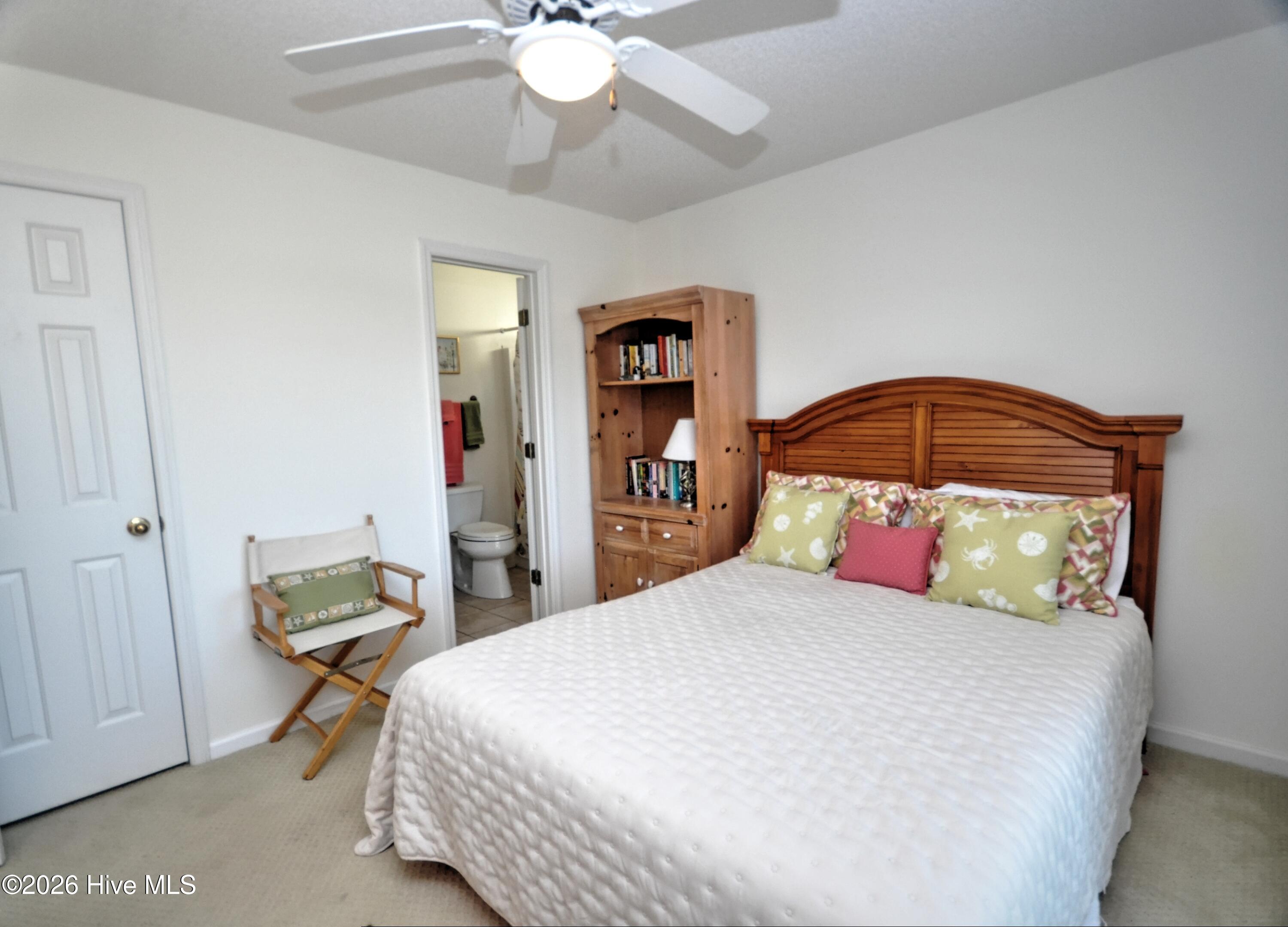 100549802 | Photo 34