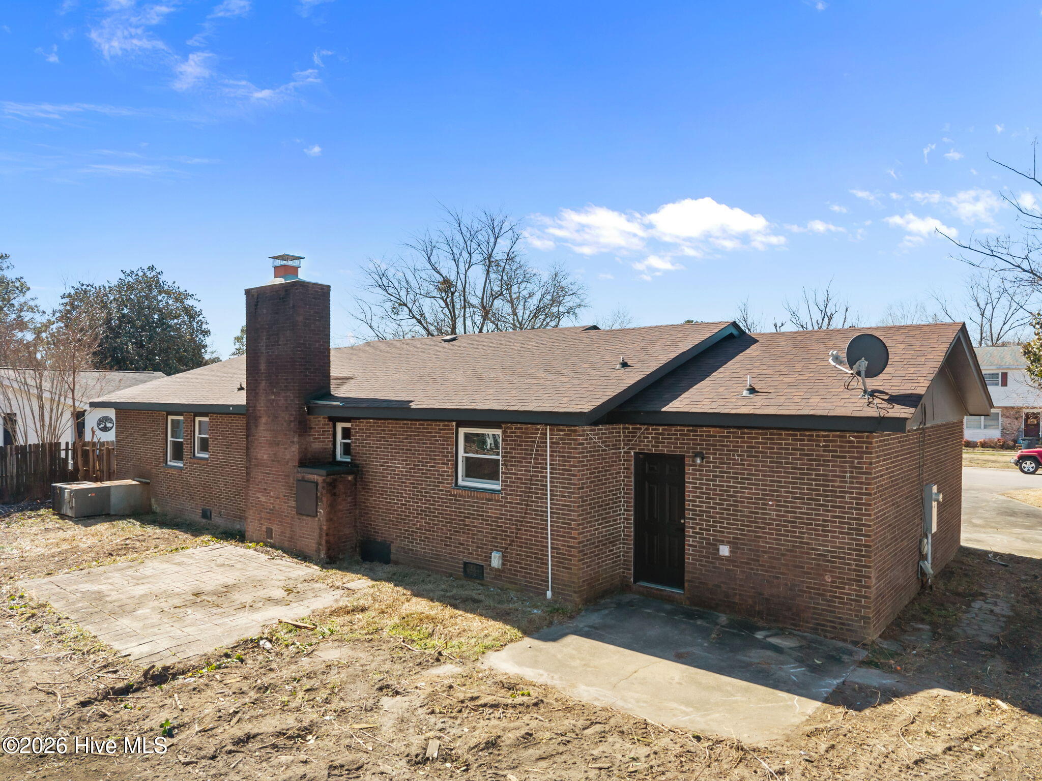 100553623 | Photo 36