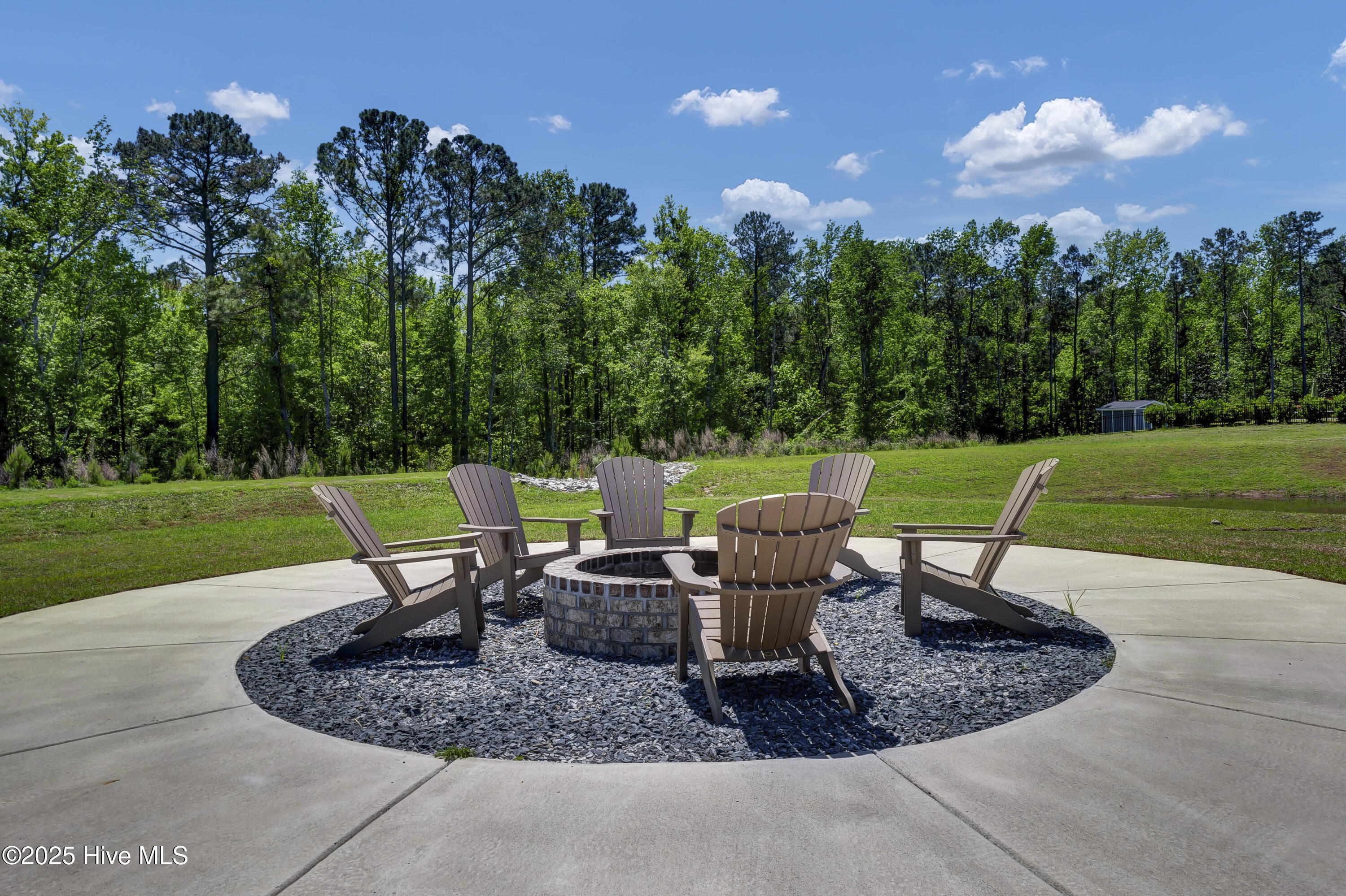 100532723 | Photo 28